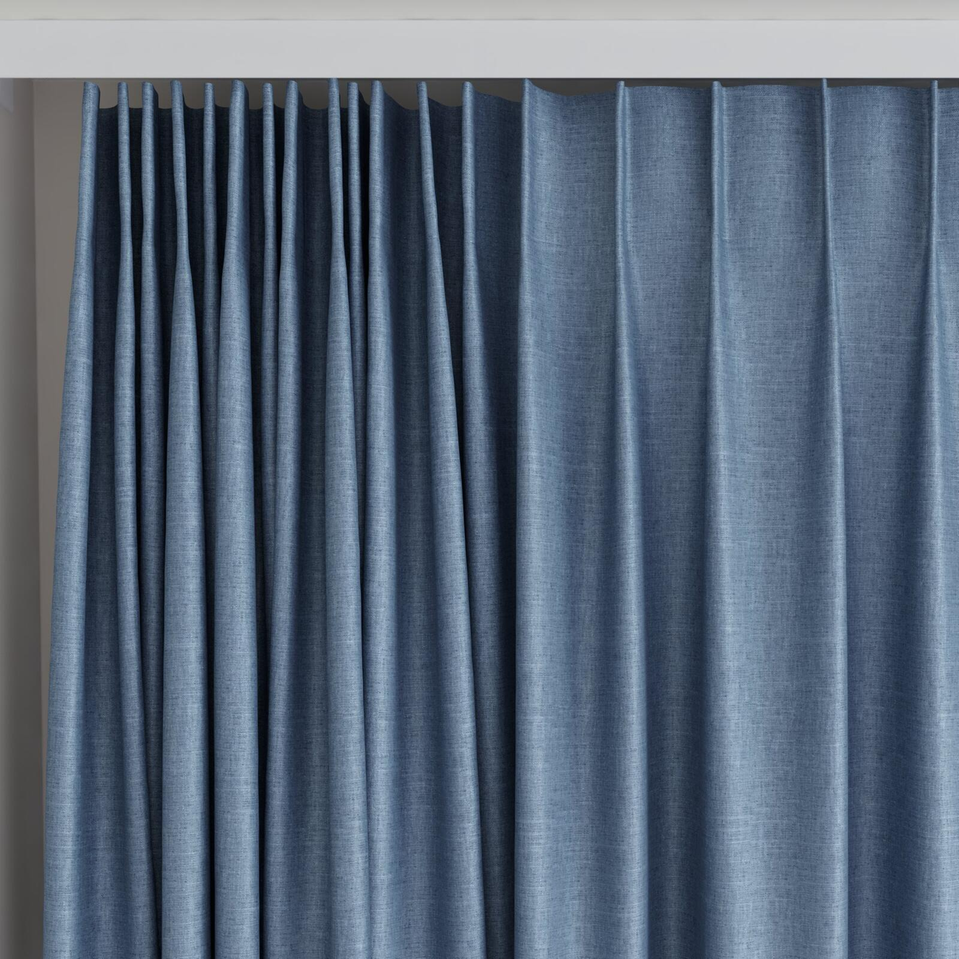 Top view of Tonto Horizon, on curtain rail