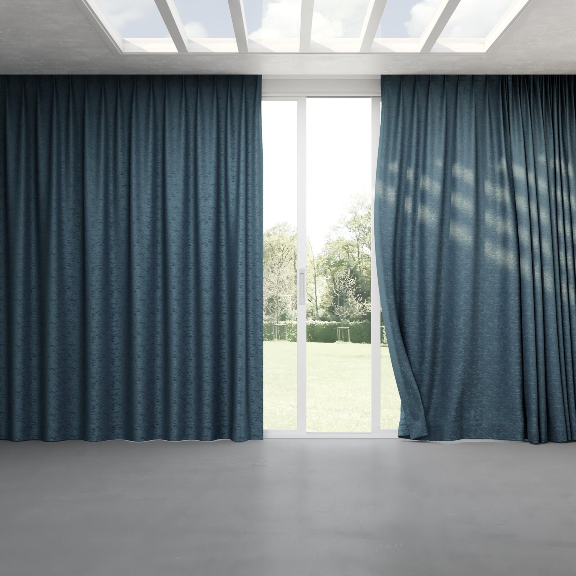 Full view of Monsieur Teal, pinch pleat