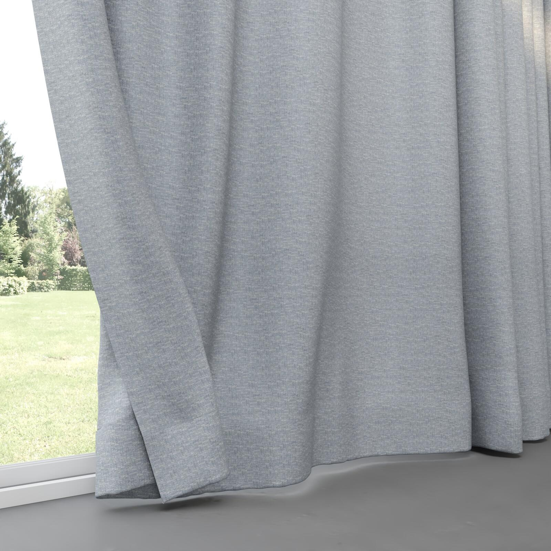 Bottom view of Goa Stellar, pinch pleat