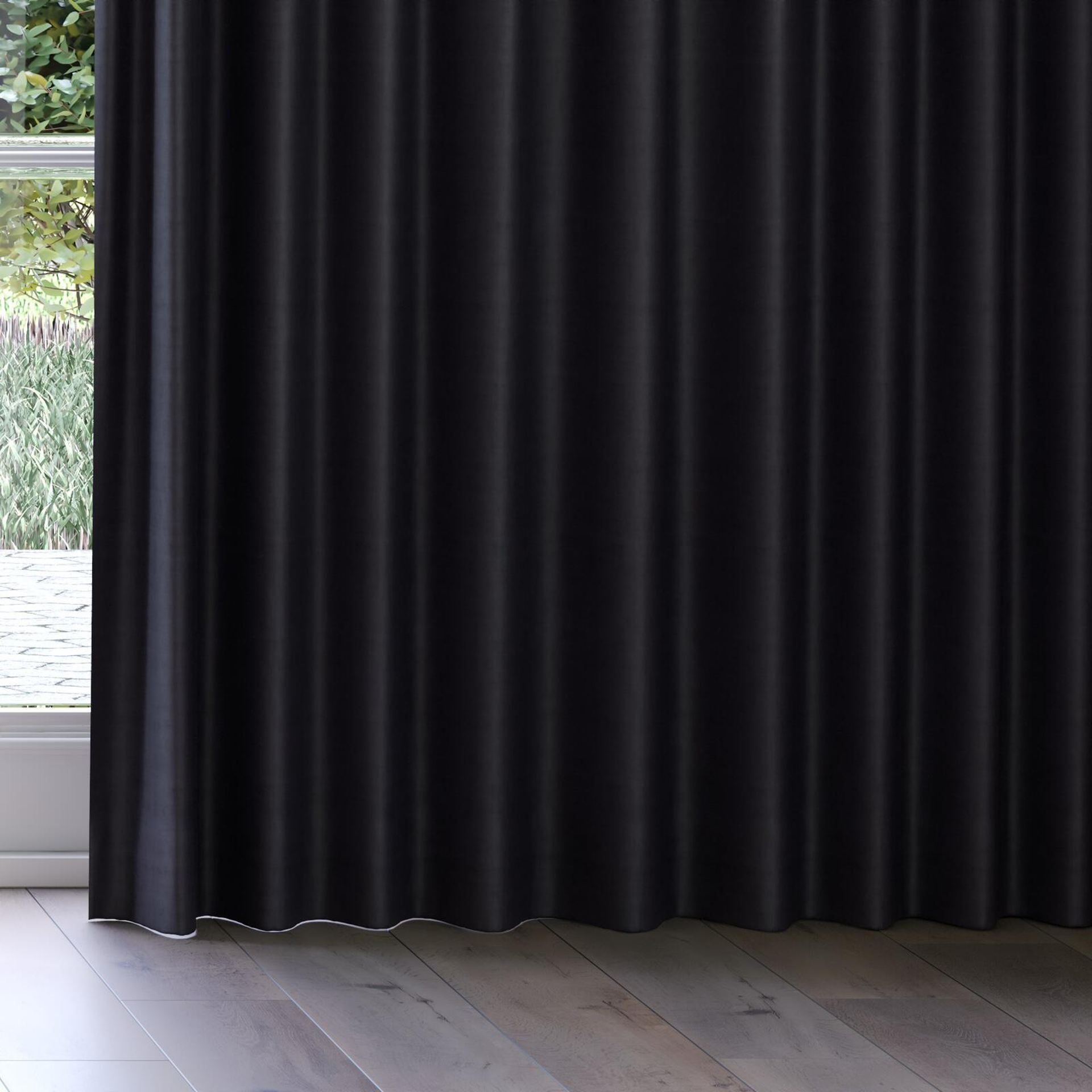Bottom view of Zircon Onyx, on curtain rail