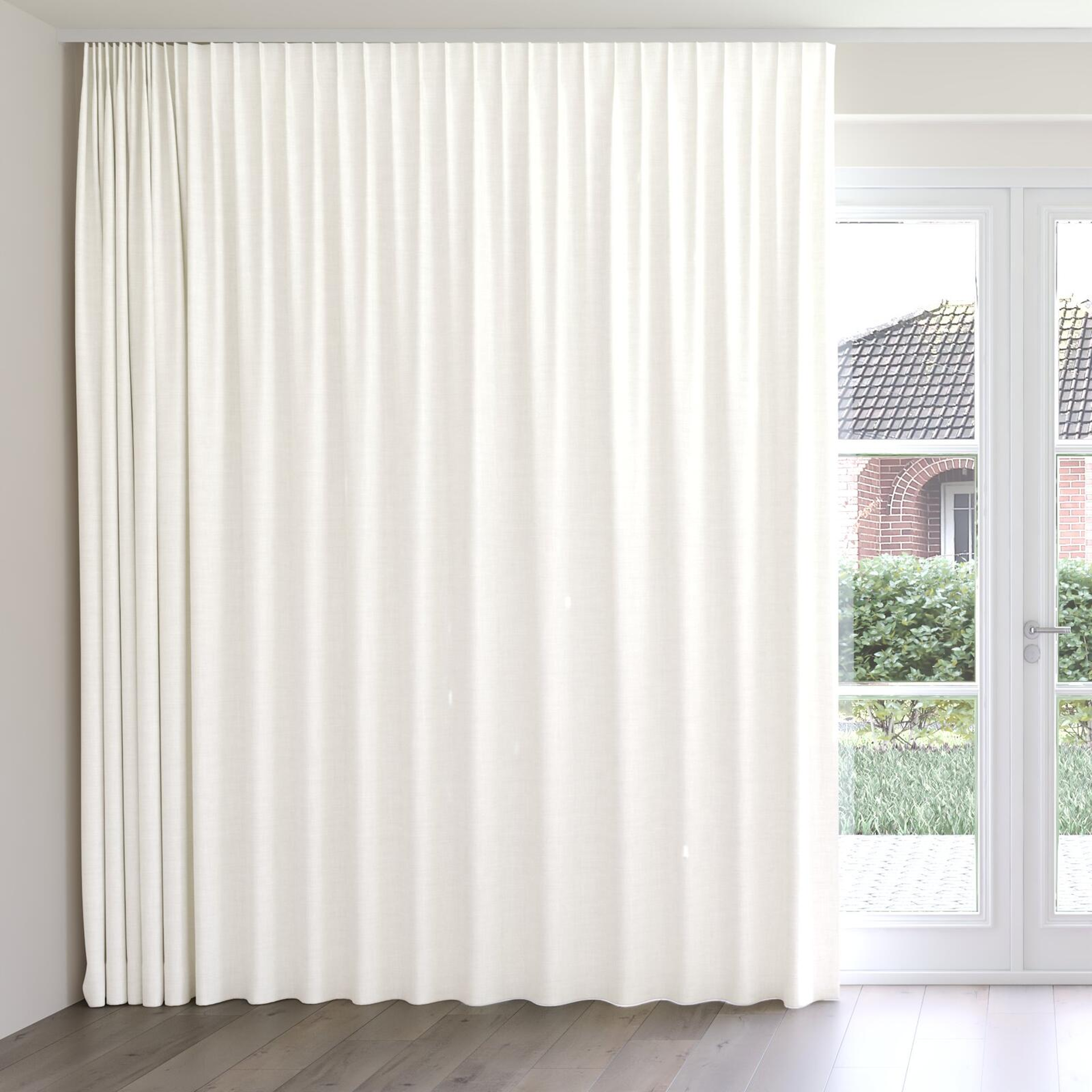 Front view of Keystone Swan, on curtain rail