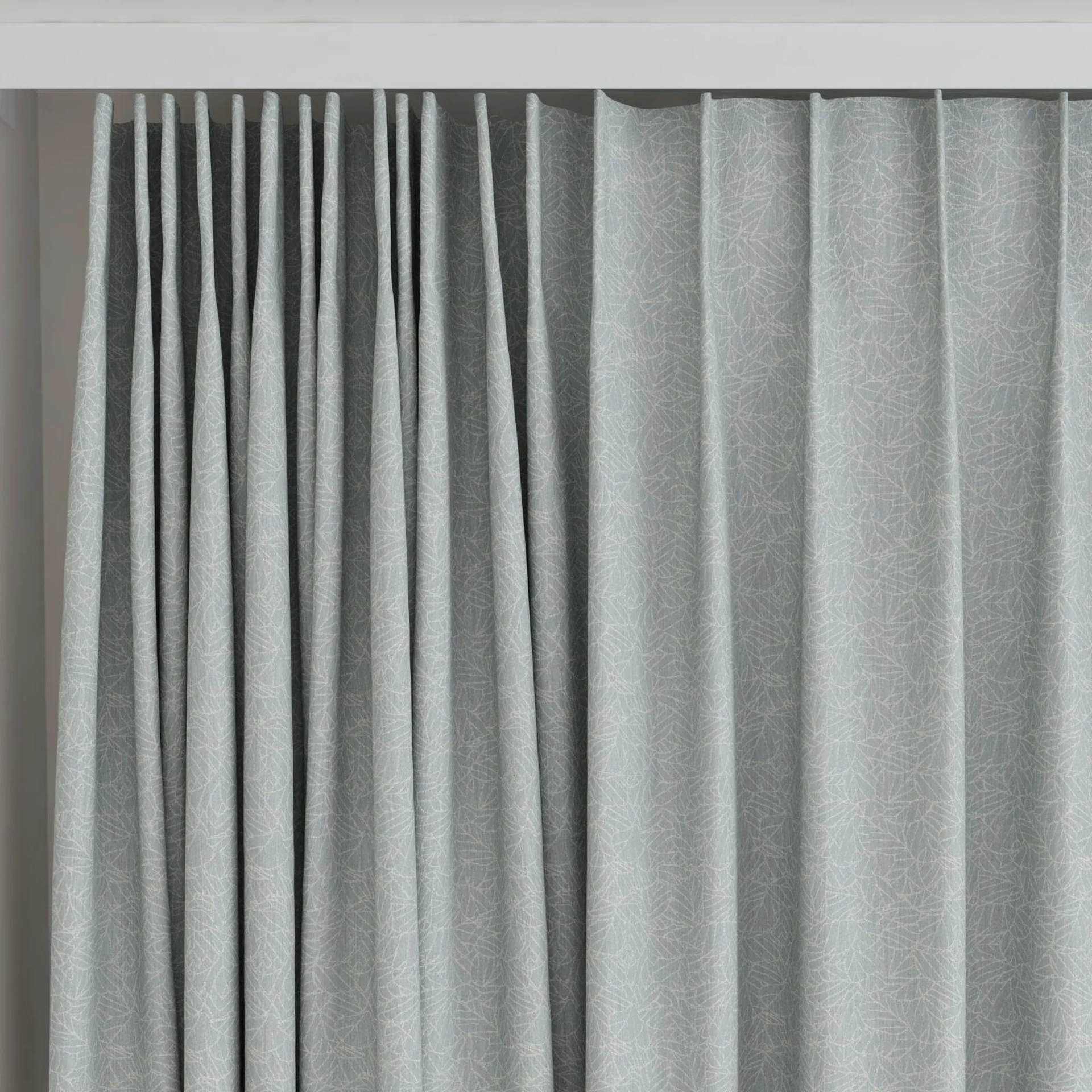 Top view of Laurel FR Blackout Murmur, on curtain rail
