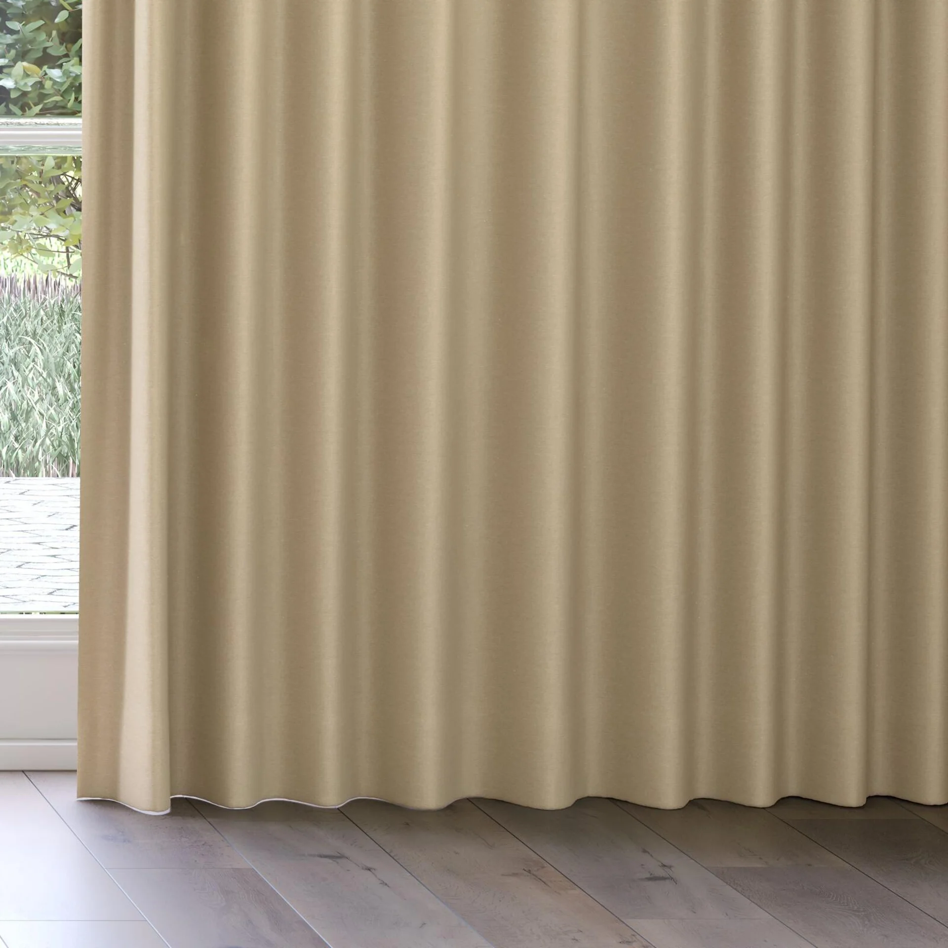 Bottom view of Duede Straw, on curtain rail