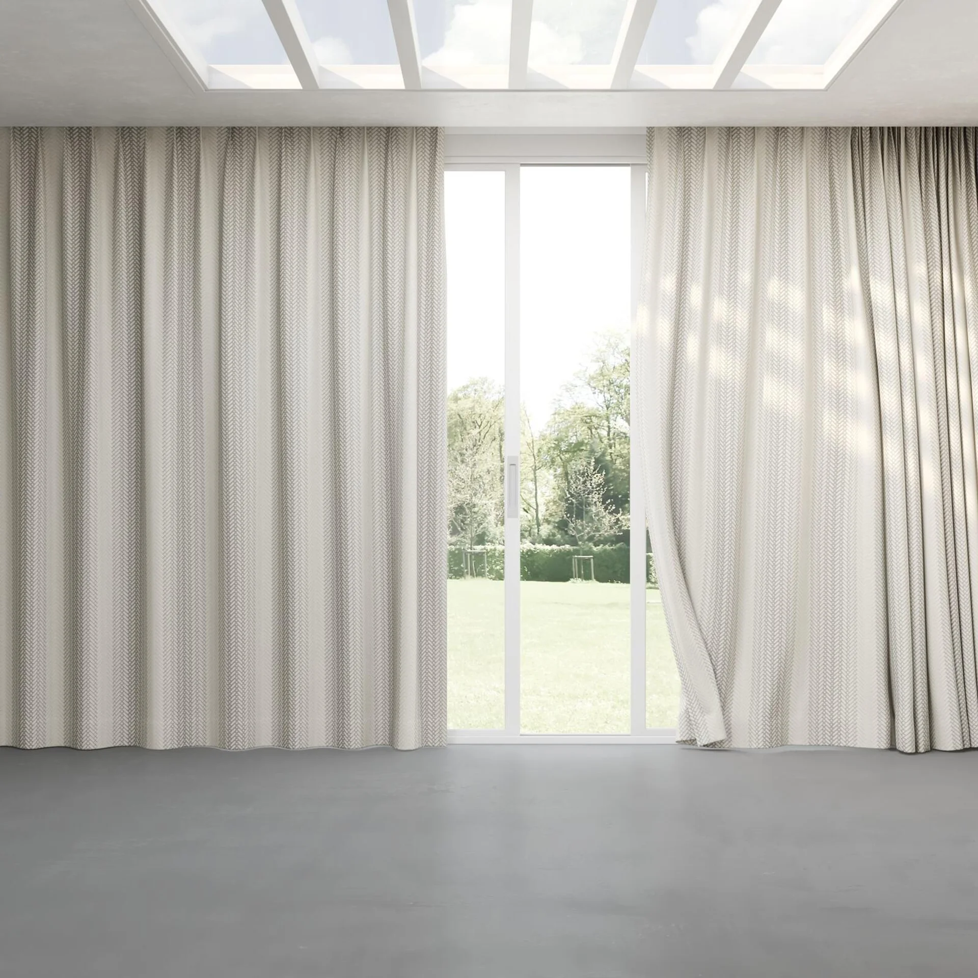 Full view of Laneway Iron, pinch pleat