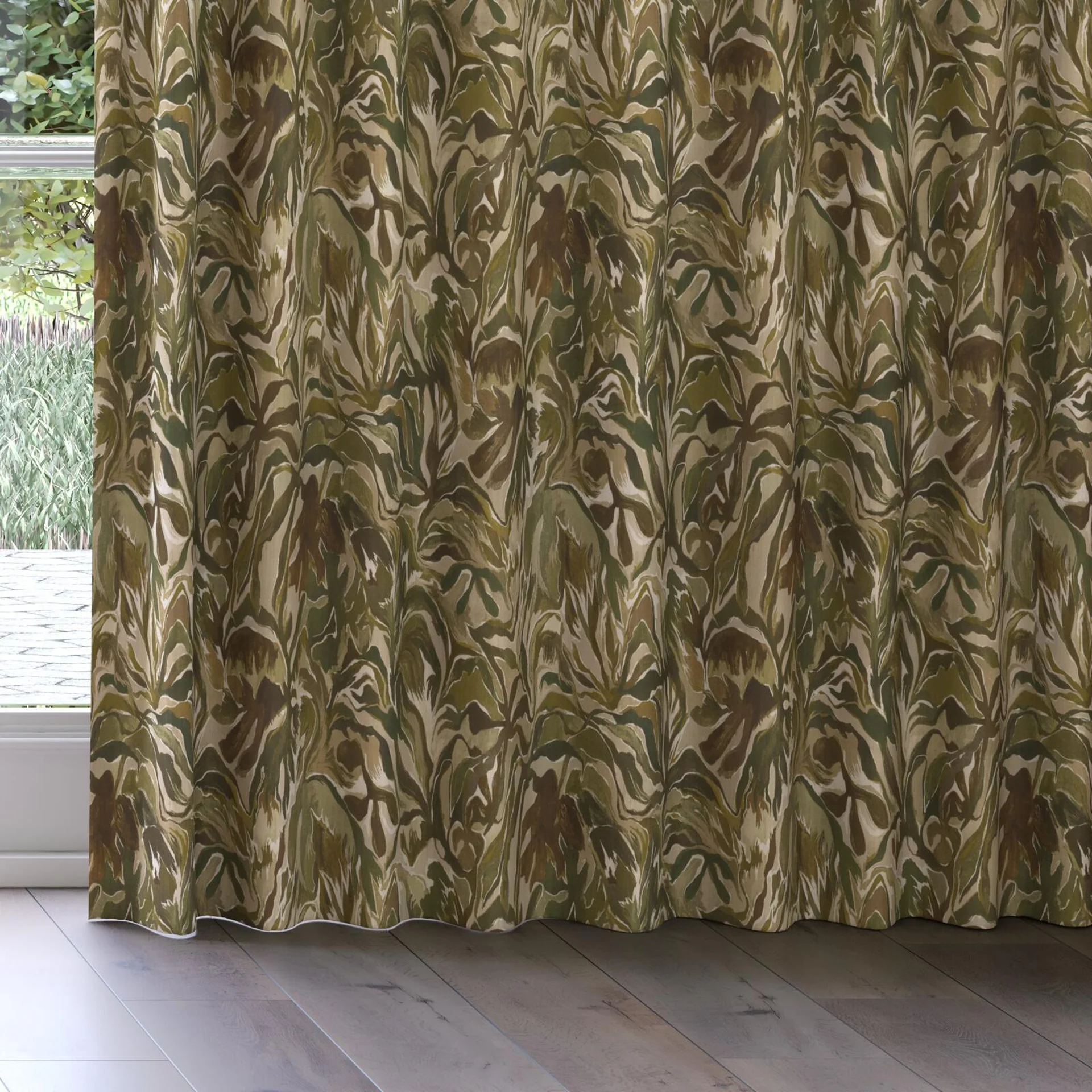 Bottom view of Grande Terre Jungle, on curtain rail