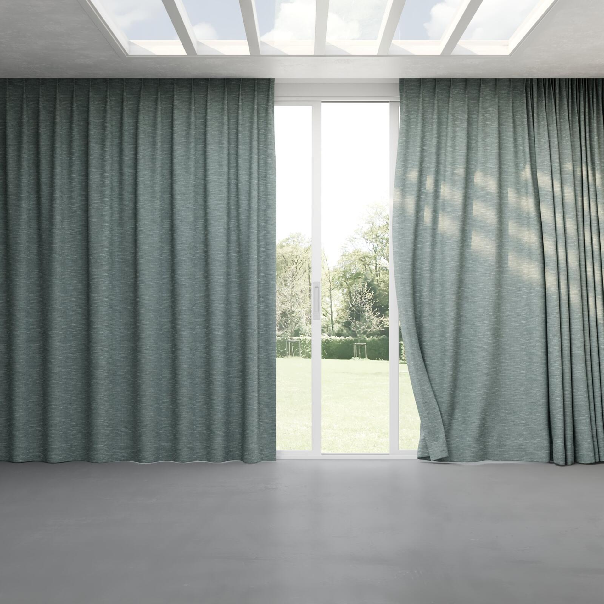 Full view of Venus Surf, pinch pleat