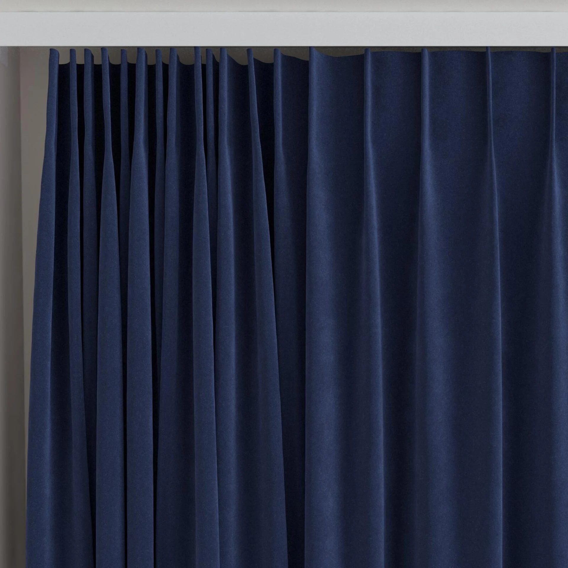 Top view of Lux Velvet Midnight 8818, on curtain rail