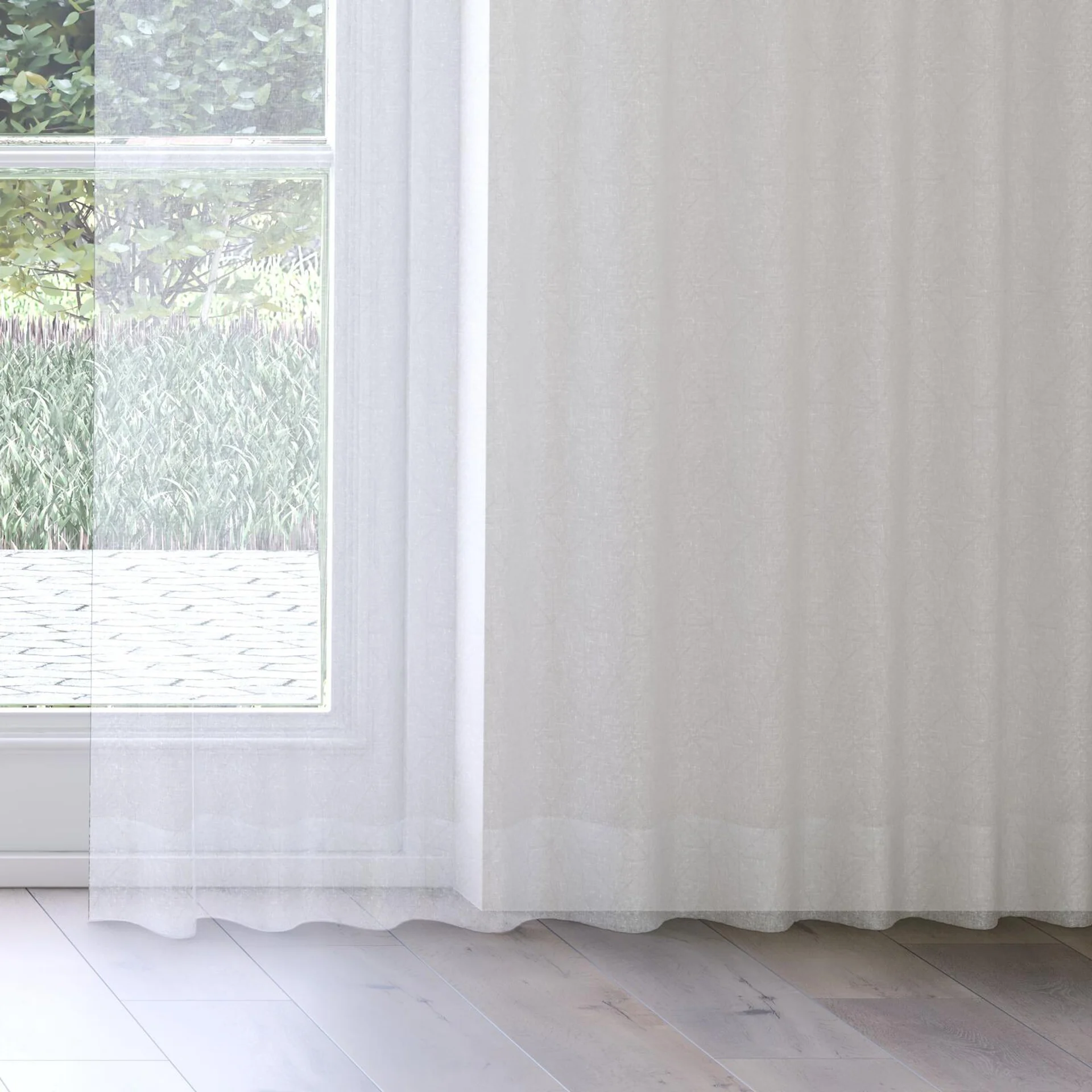 Bottom view of Alassio Winter, on curtain rail