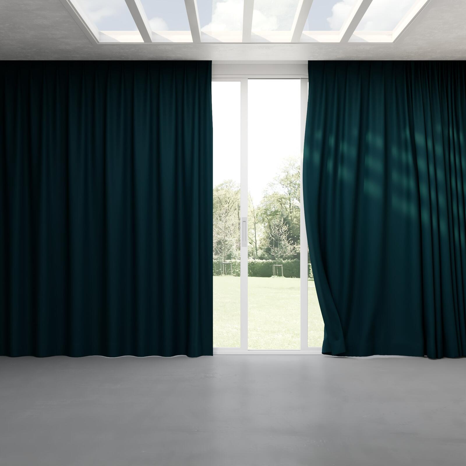 Full view of Vela Emerald, pinch pleat