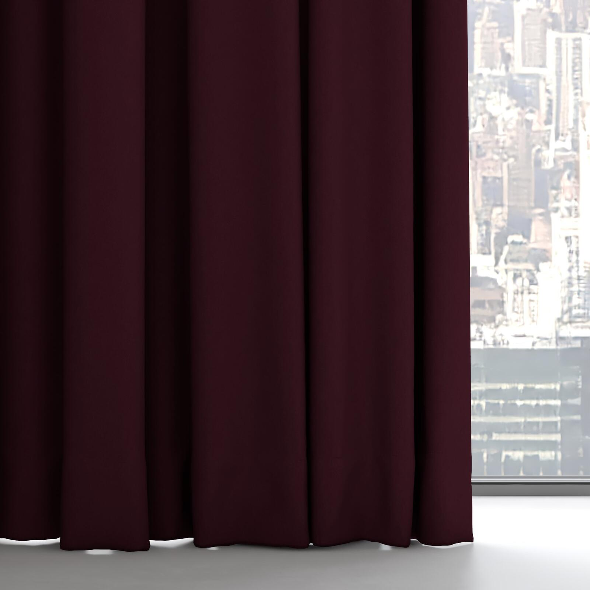 Bottom view of Vela Aubergine, on hidden rail