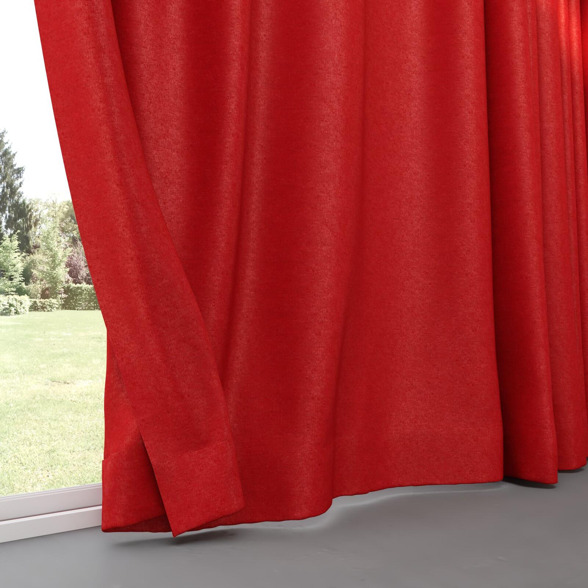 Bottom view of Drama Poppy, pinch pleat