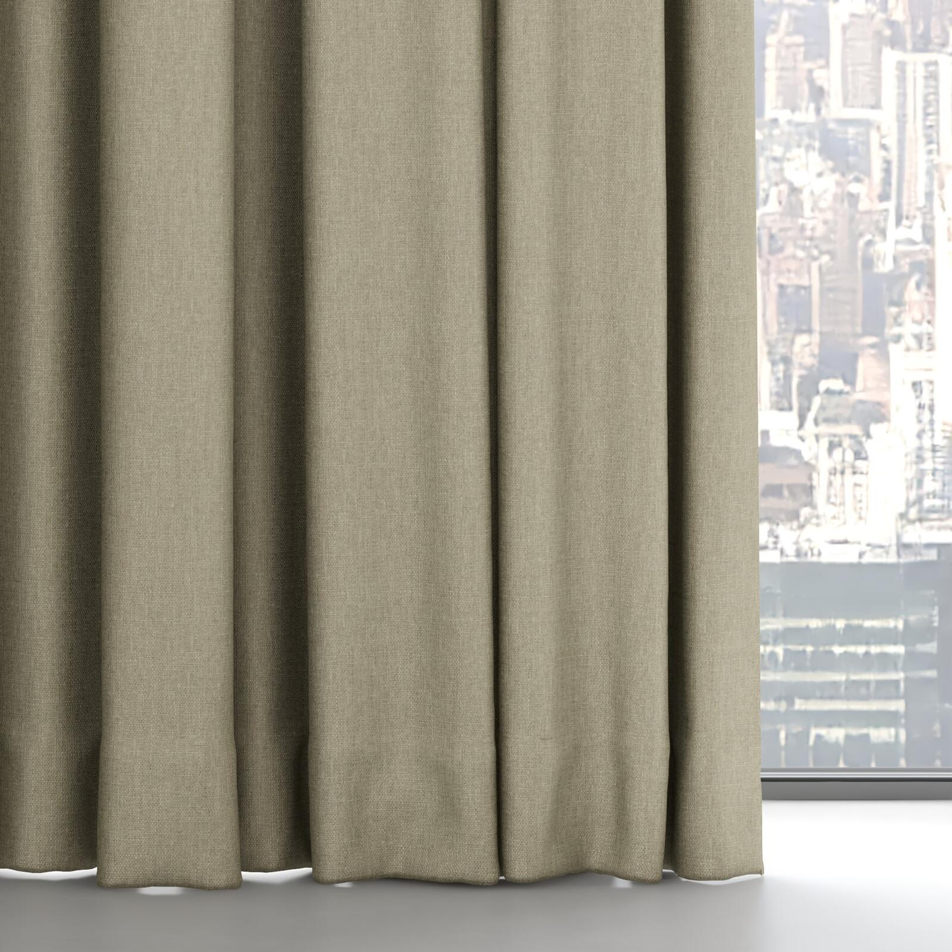 Bottom view of Tonga Plaza, on hidden rail