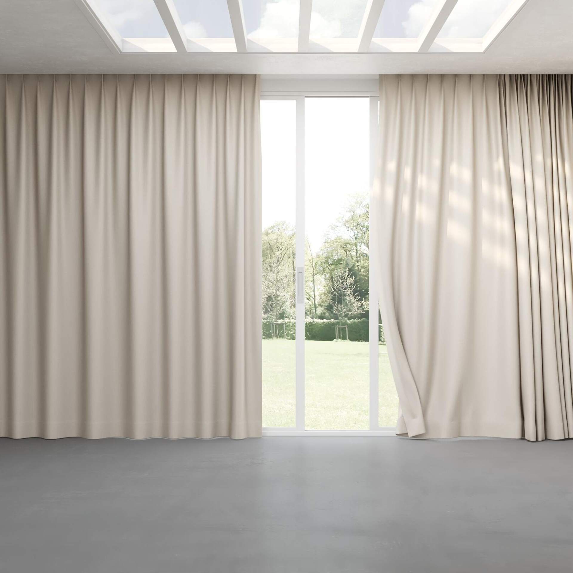 Full view of Naturama Oyster, pinch pleat