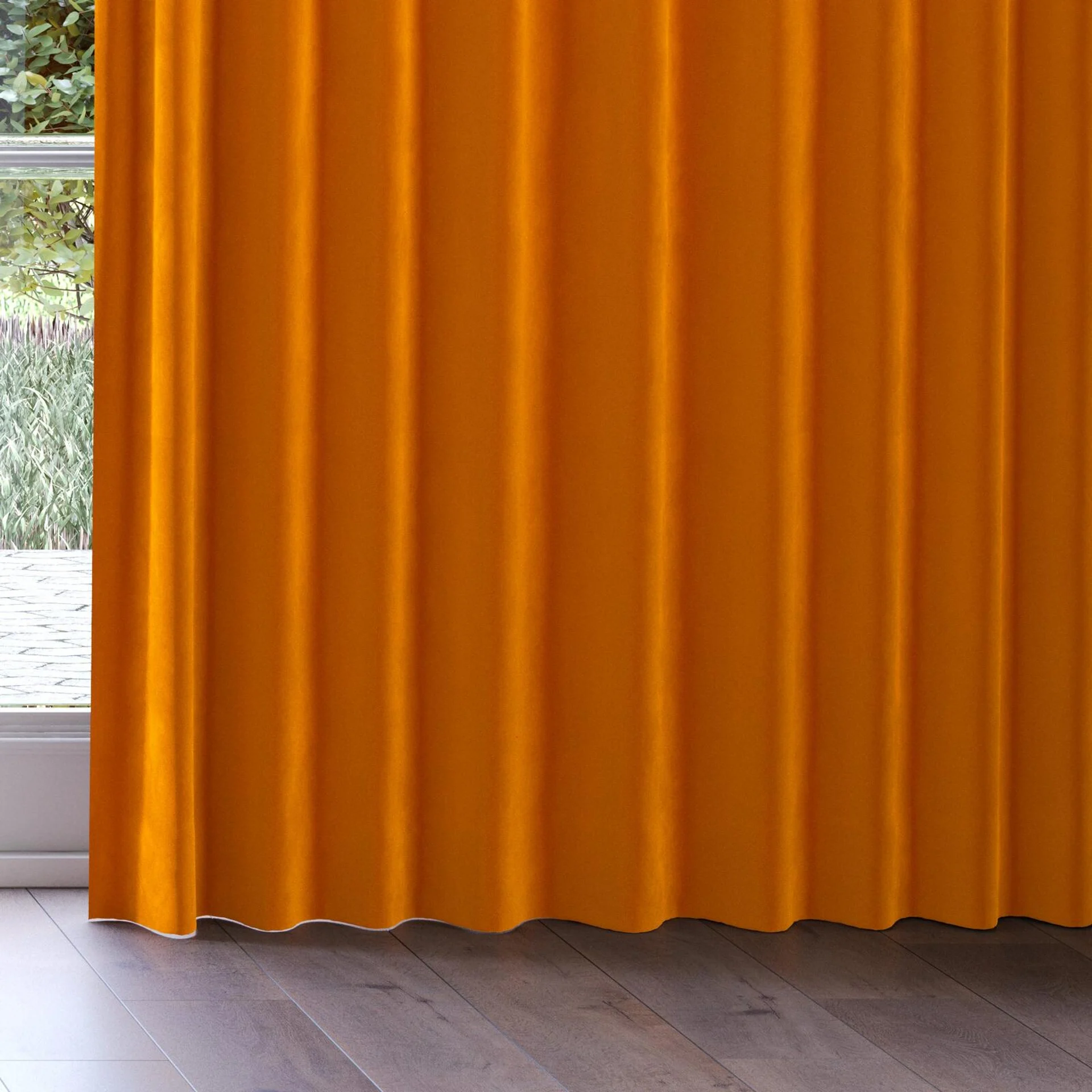 Bottom view of Verbier Spice, on curtain rail