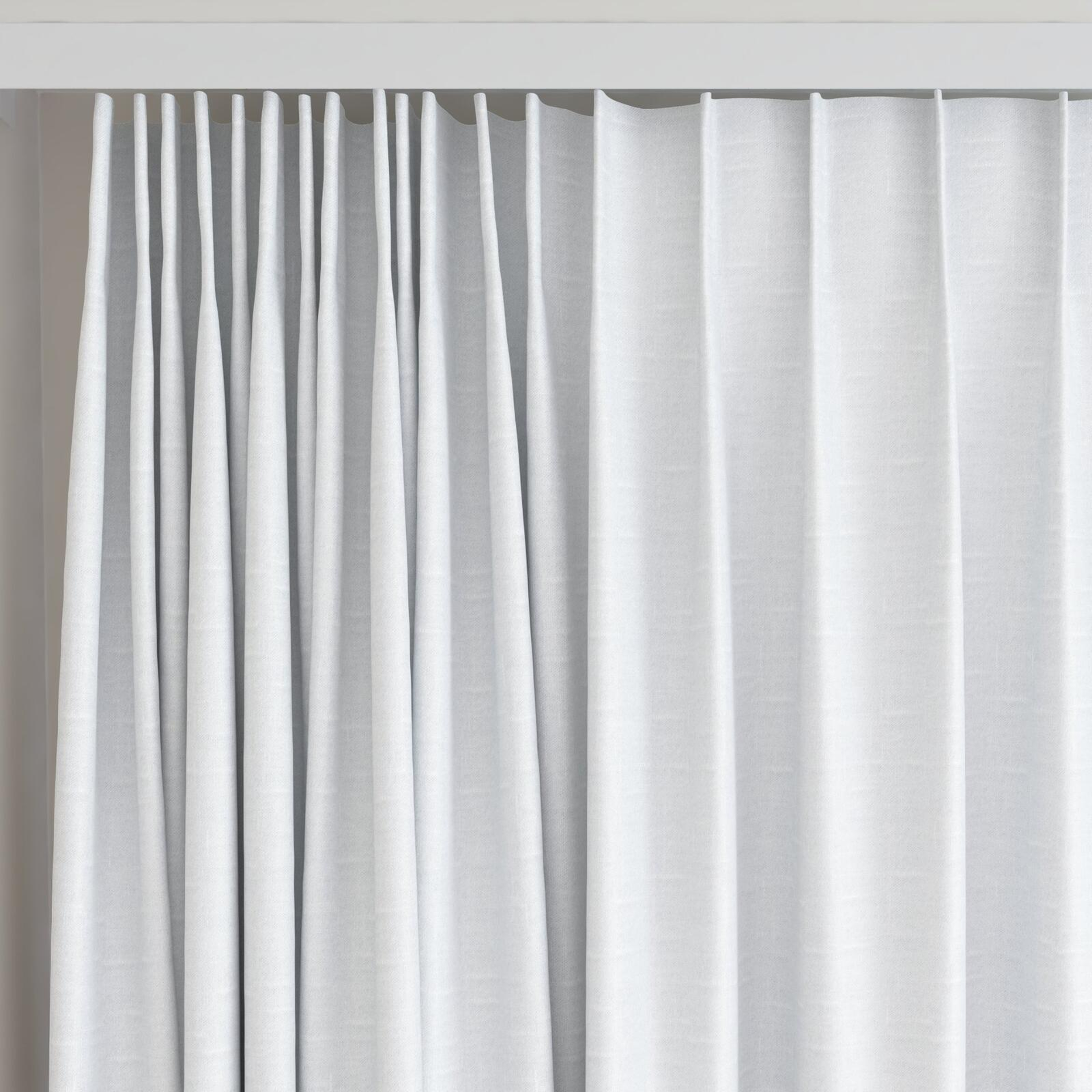 Top view of Atelier Snow, on curtain rail