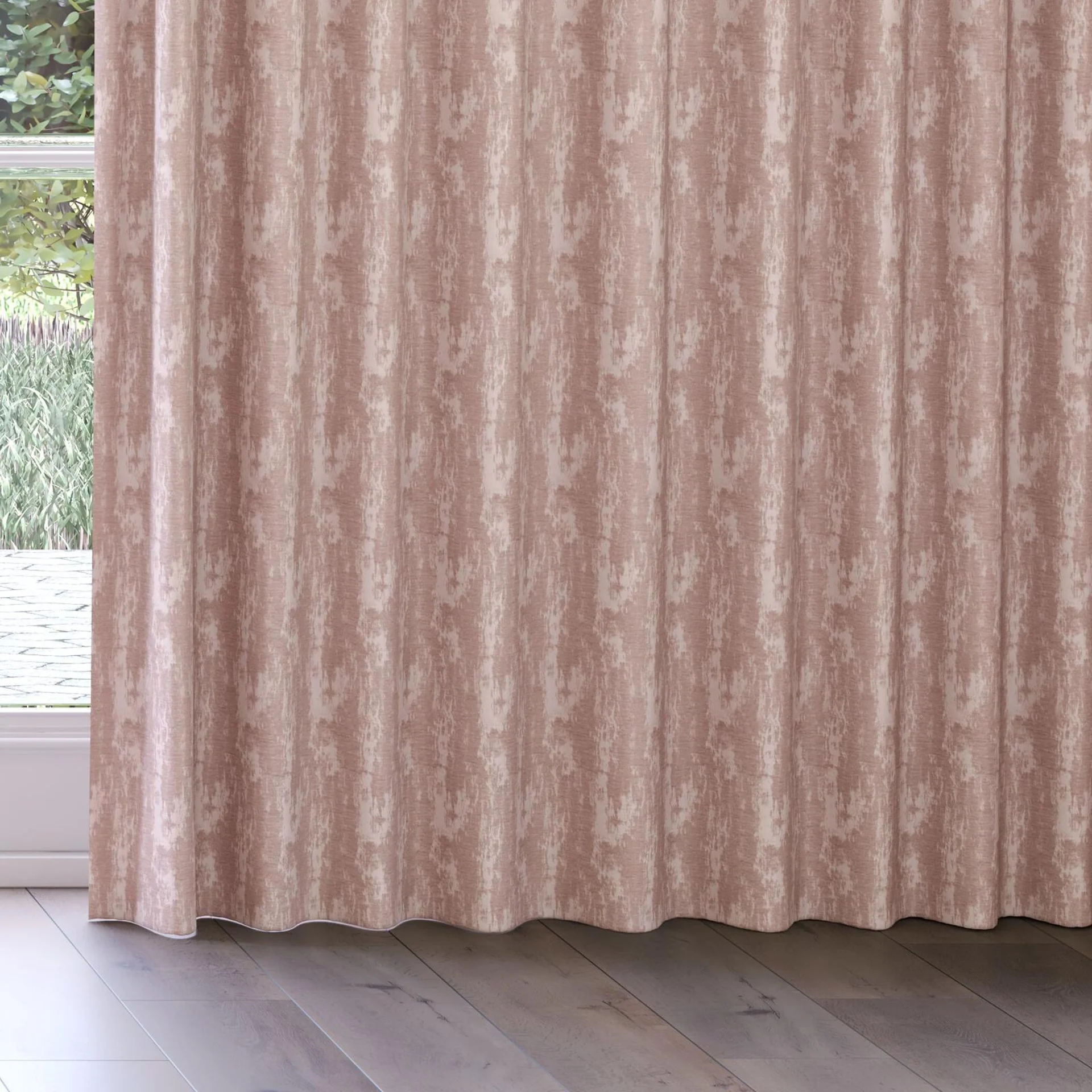 Bottom view of Innovation Fresco, on curtain rail