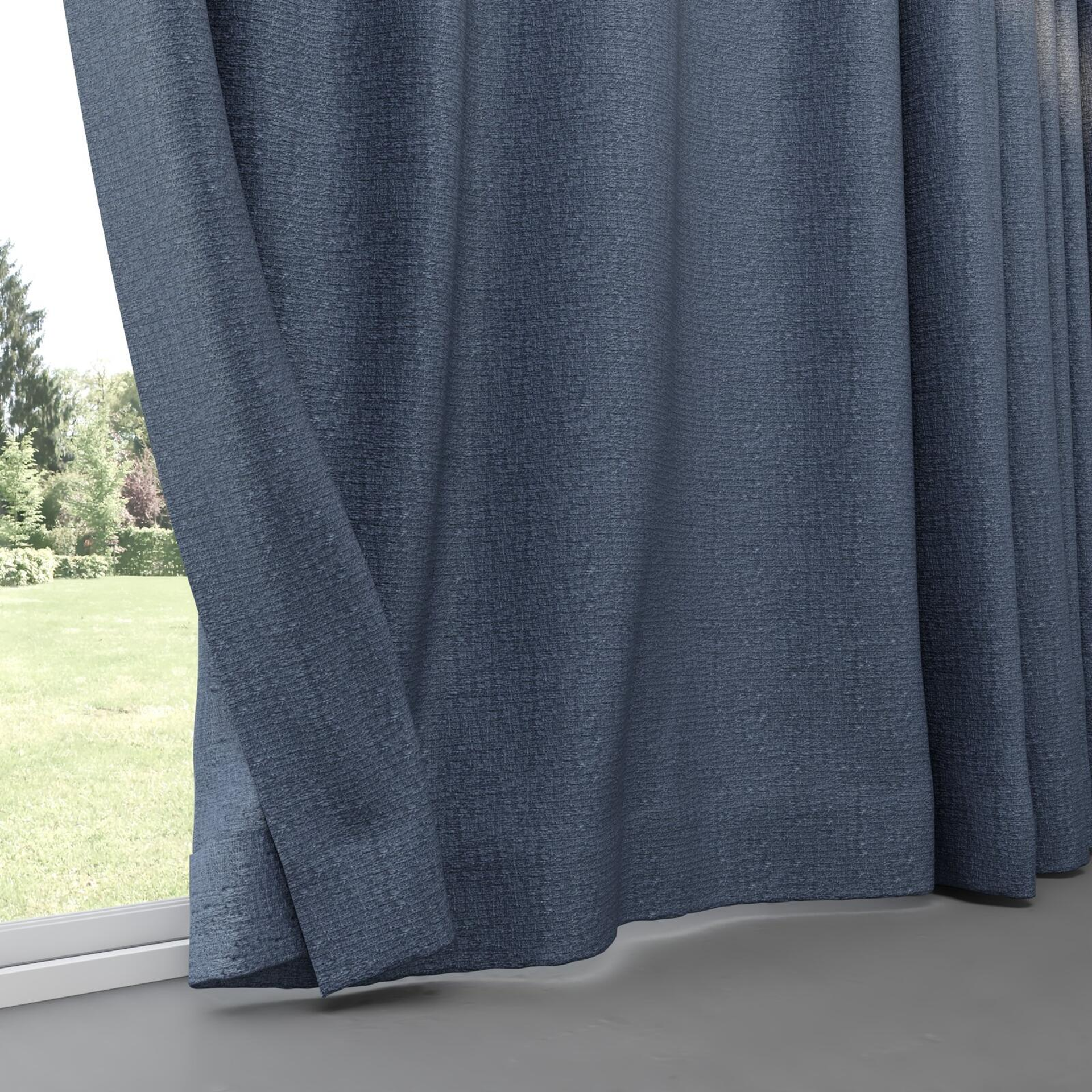 Bottom view of Monsieur Denim, pinch pleat