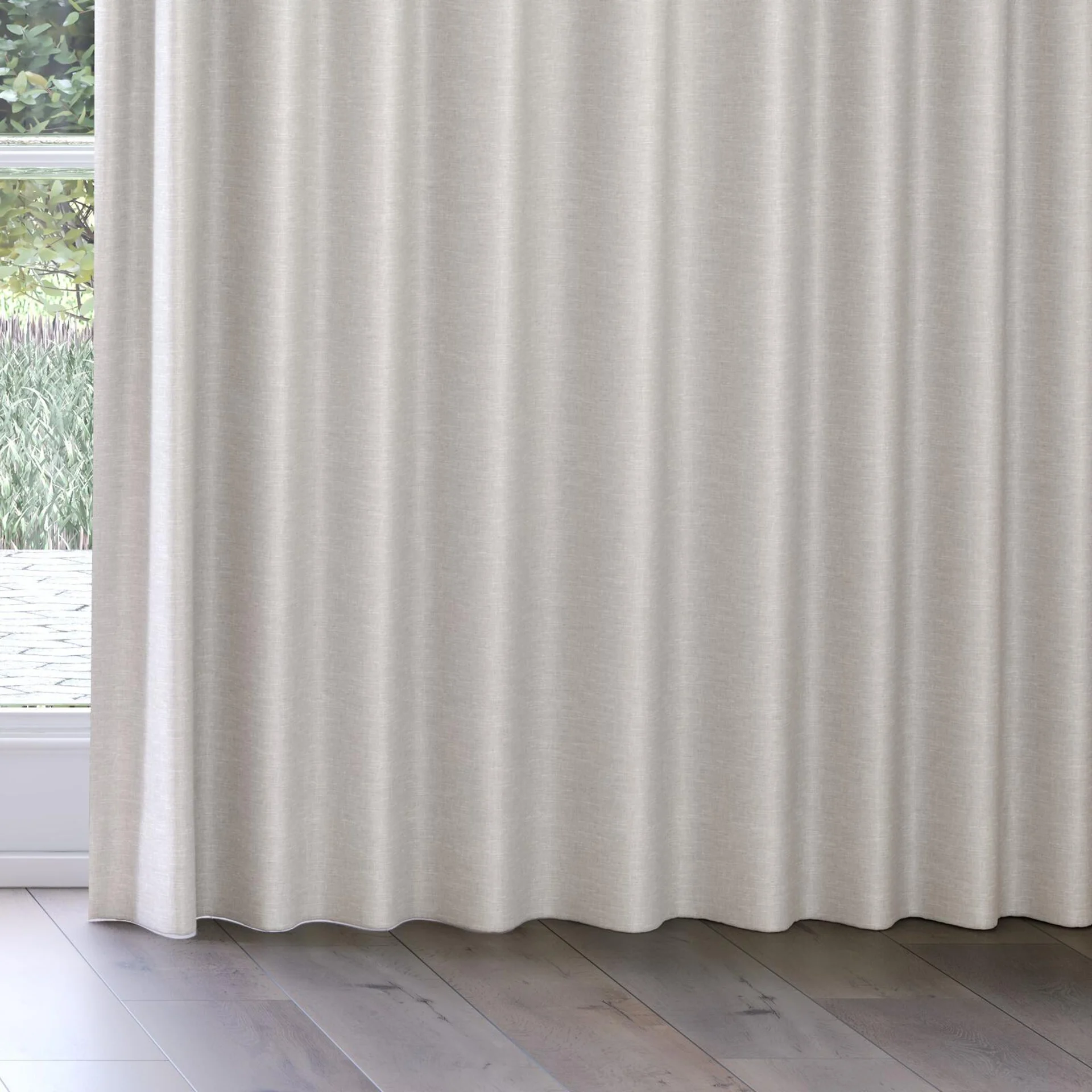 Bottom view of Tonto Mist, on curtain rail