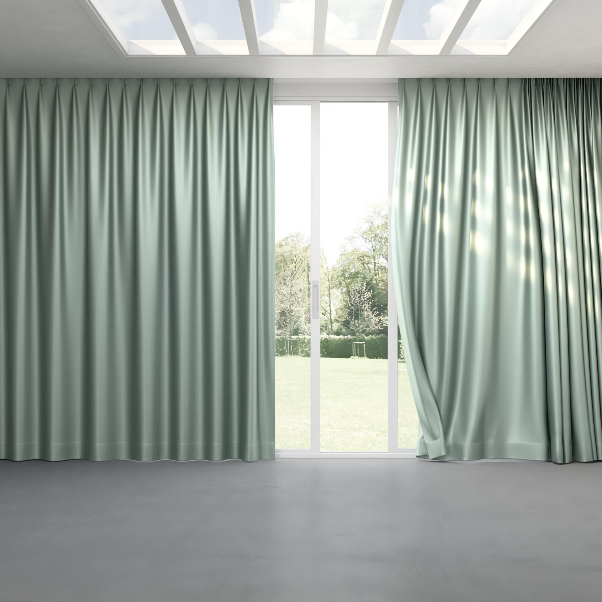 Full view of North Face Mineral, pinch pleat