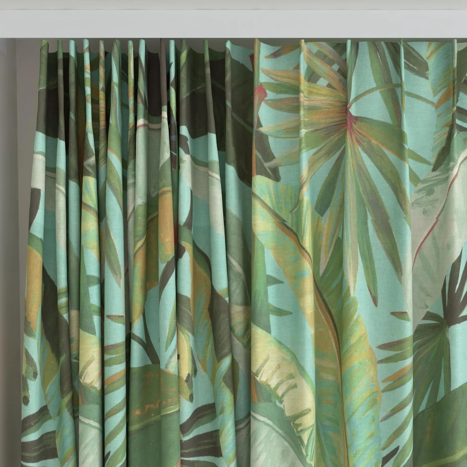 Top view of La Palma Aqua, on curtain rail