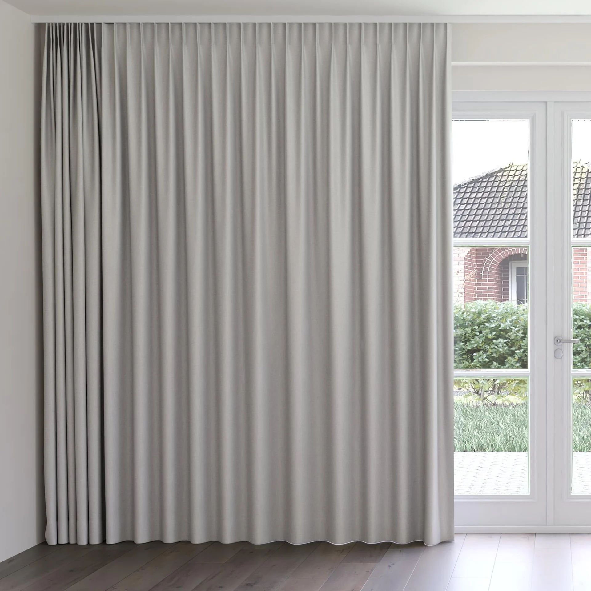 Front view of Re Delis Aluminium, on curtain rail