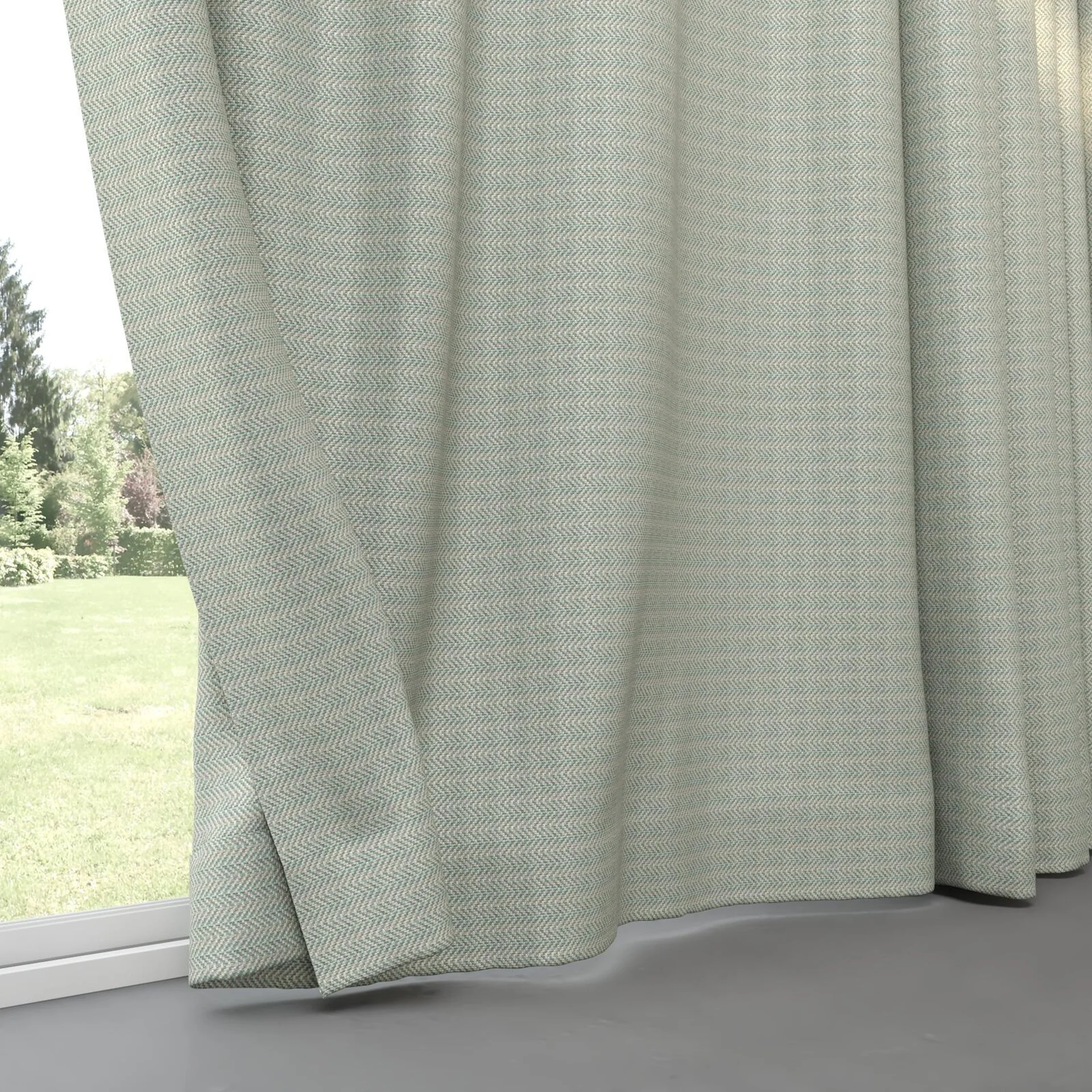 Bottom view of Kaomoji Baltic, pinch pleat