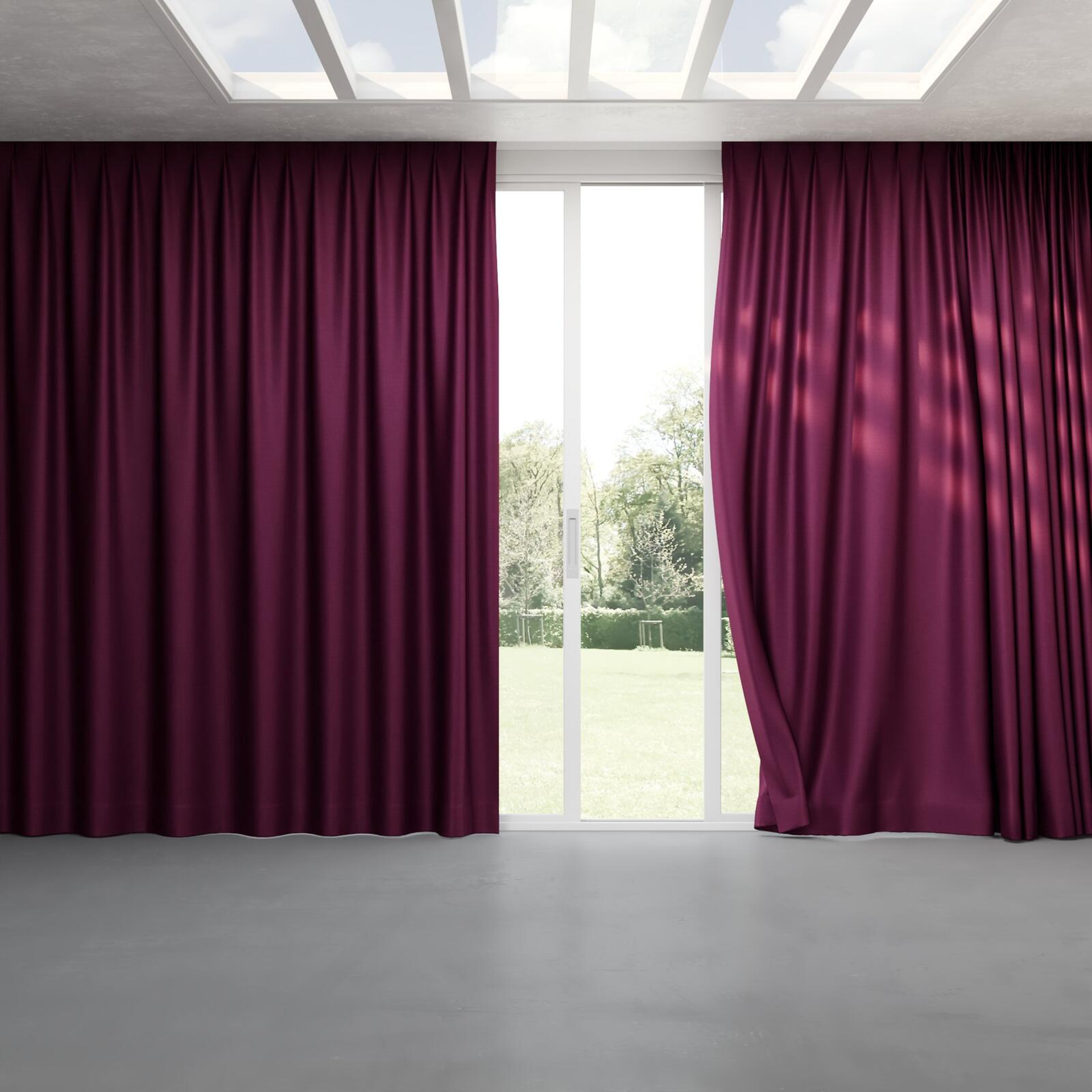 Full view of Provence Peony, pinch pleat