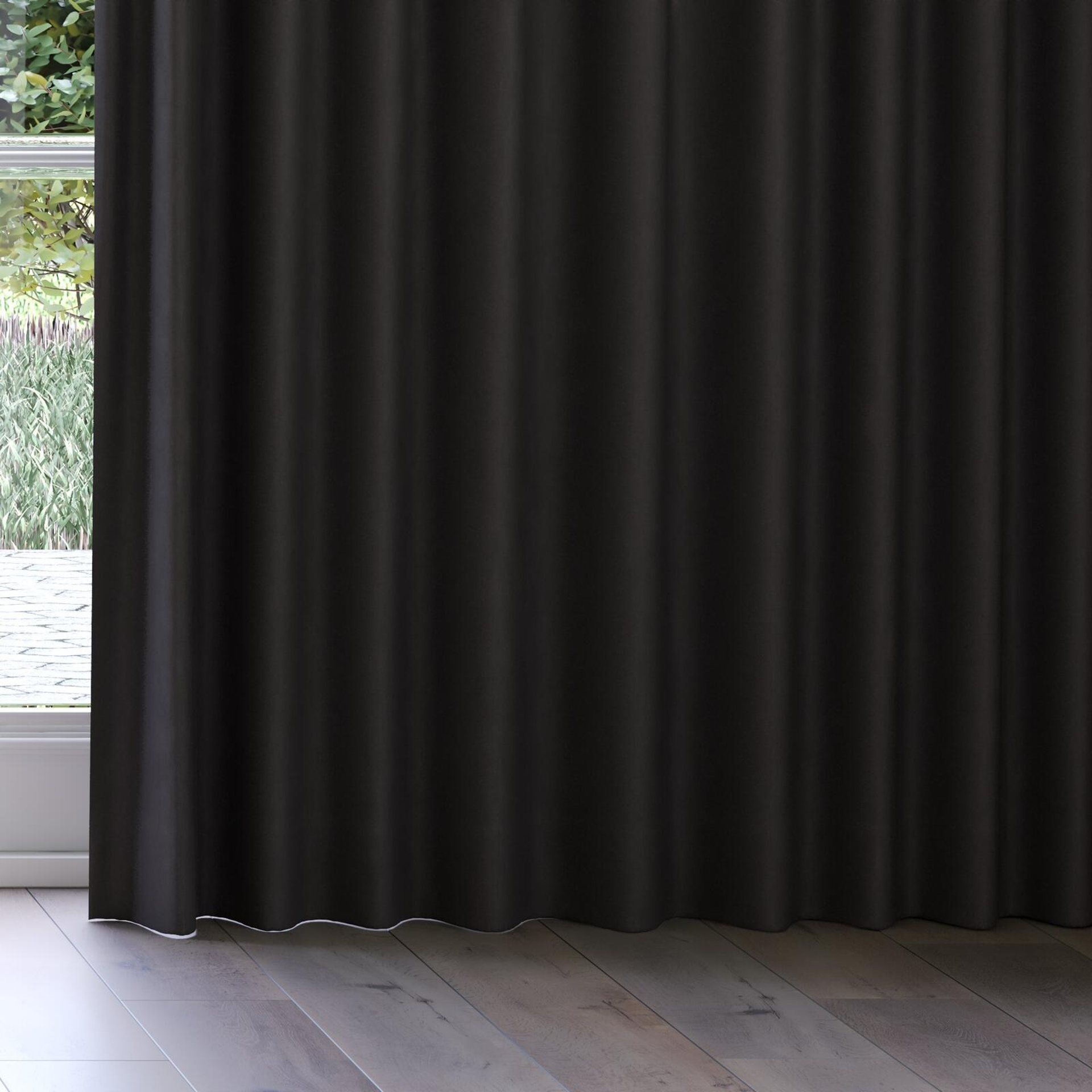 Bottom view of Peak Onyx, on curtain rail