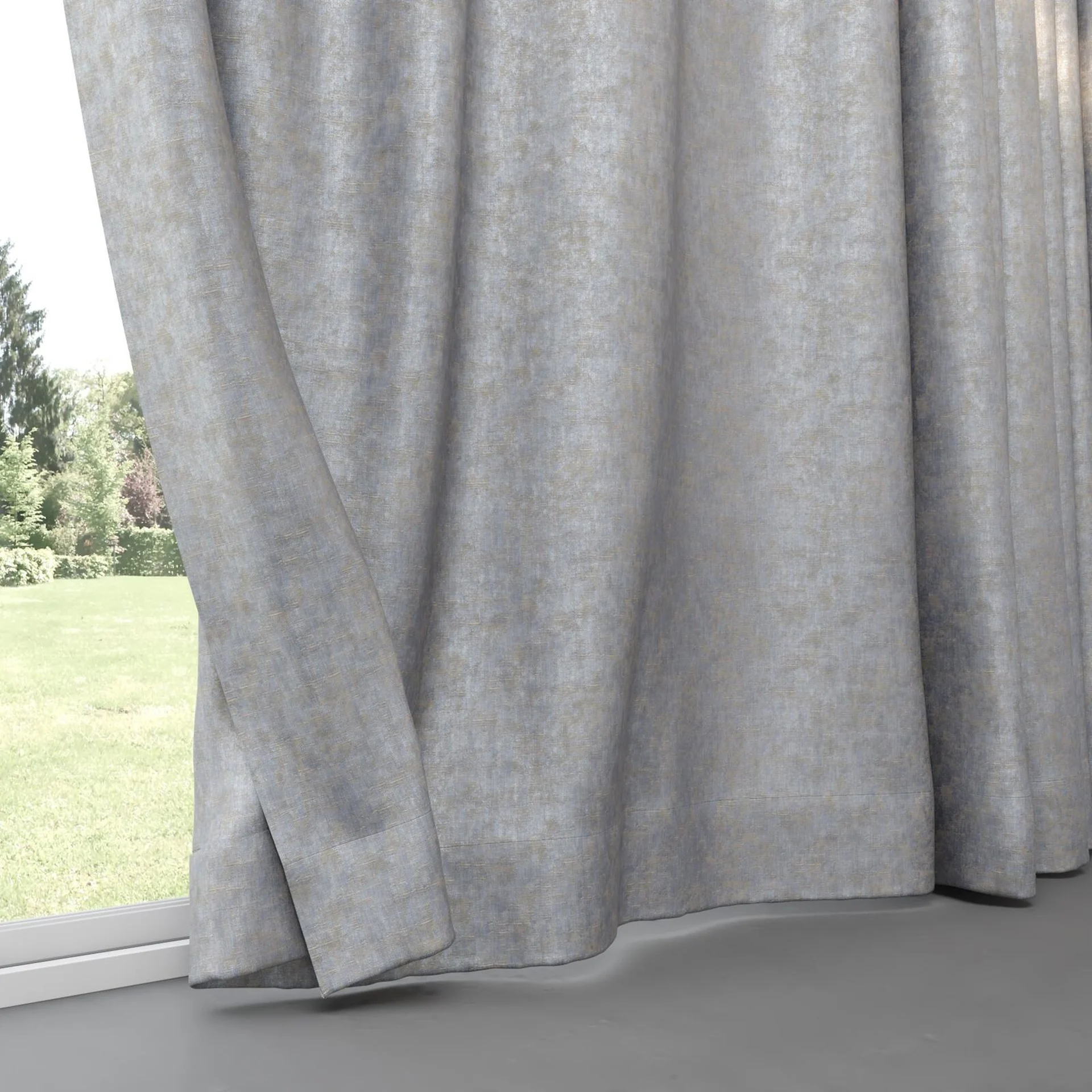 Bottom view of Renaissance Ocean, pinch pleat