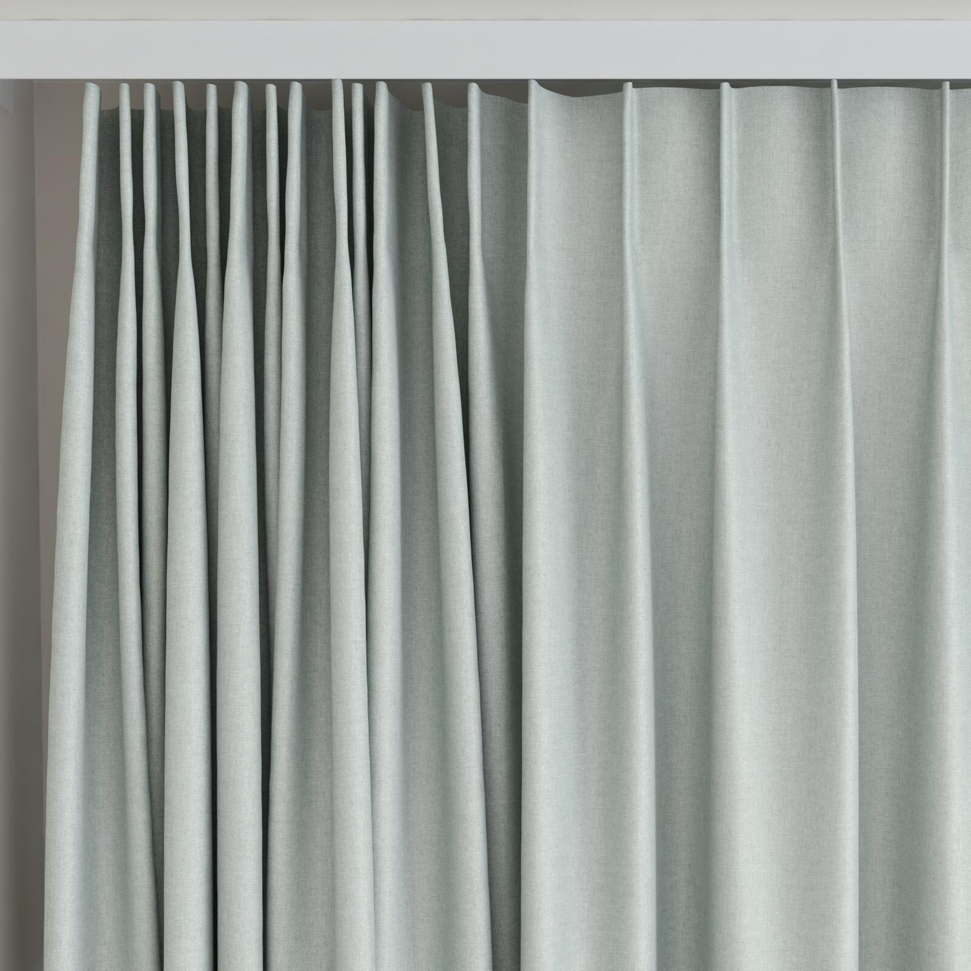 Top view of Re Delis Surf, on curtain rail