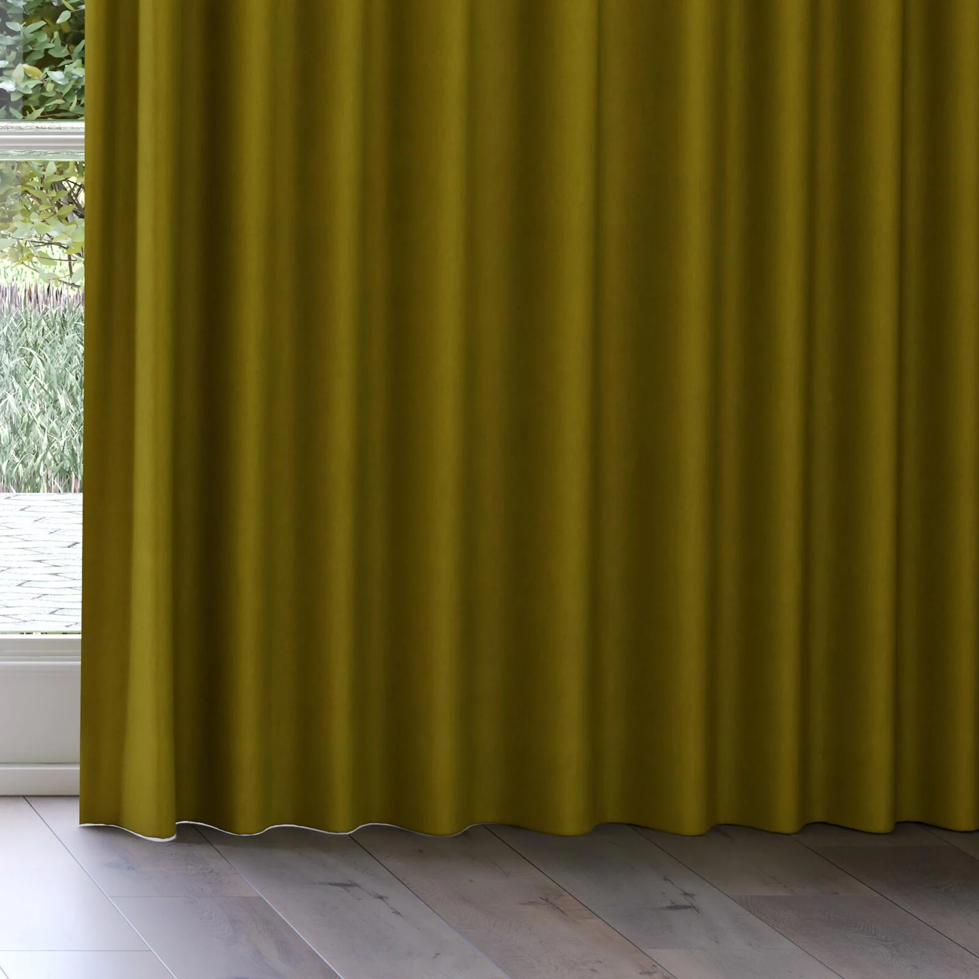 Bottom view of Lech Olive, on curtain rail