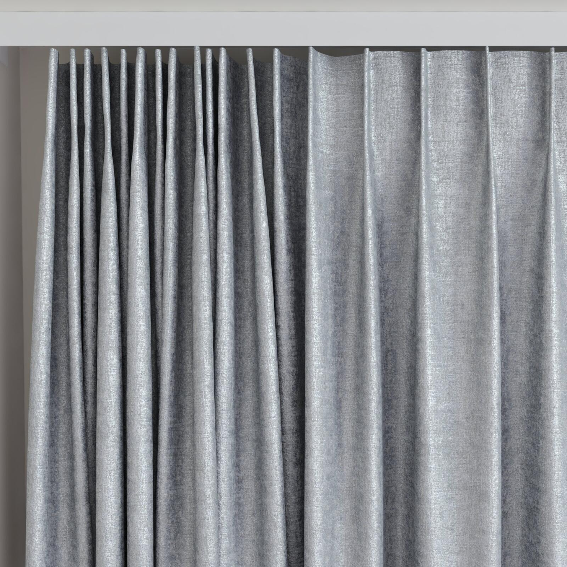 Top view of Hug Spa, on curtain rail