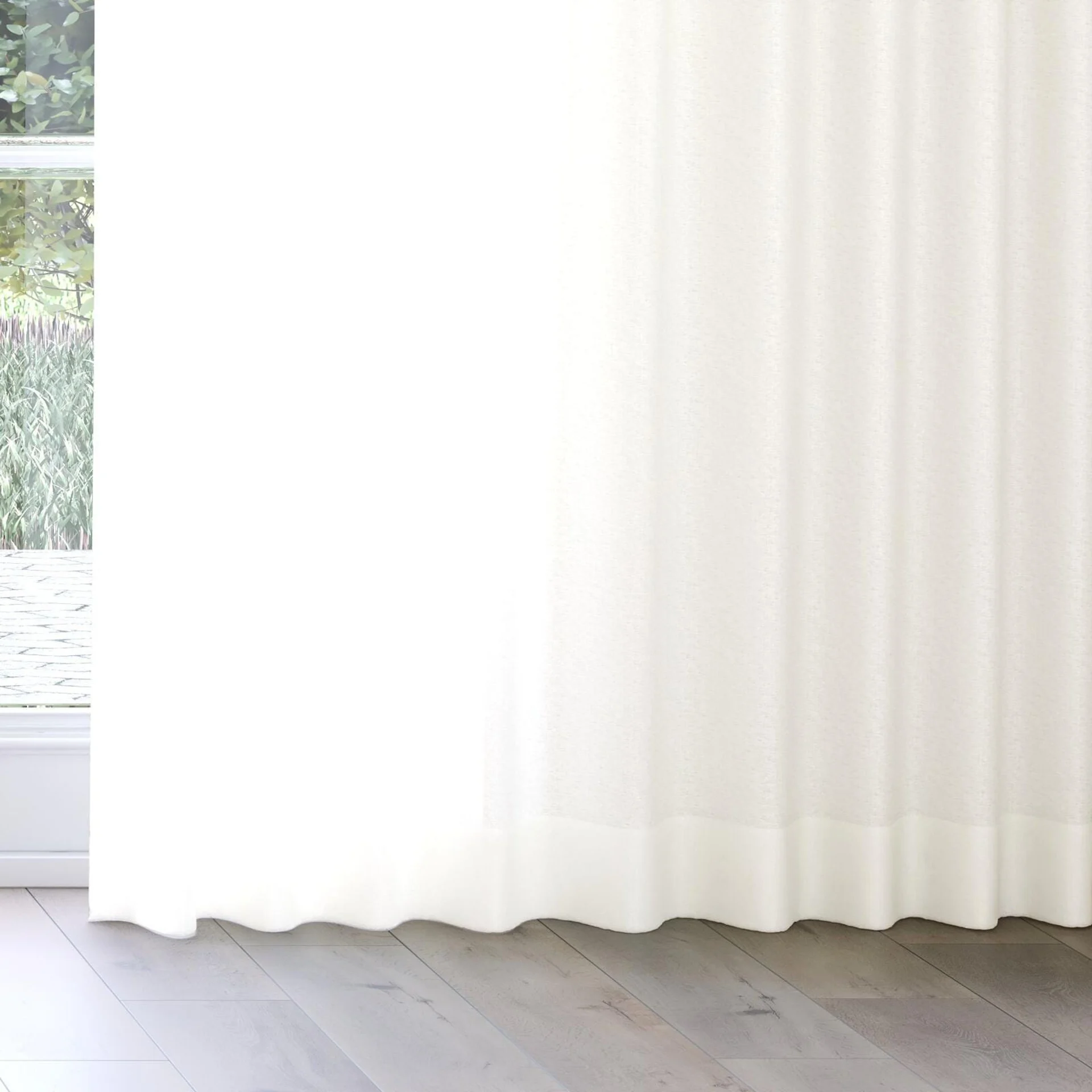 Bottom view of Kyoto Chalk, on curtain rail