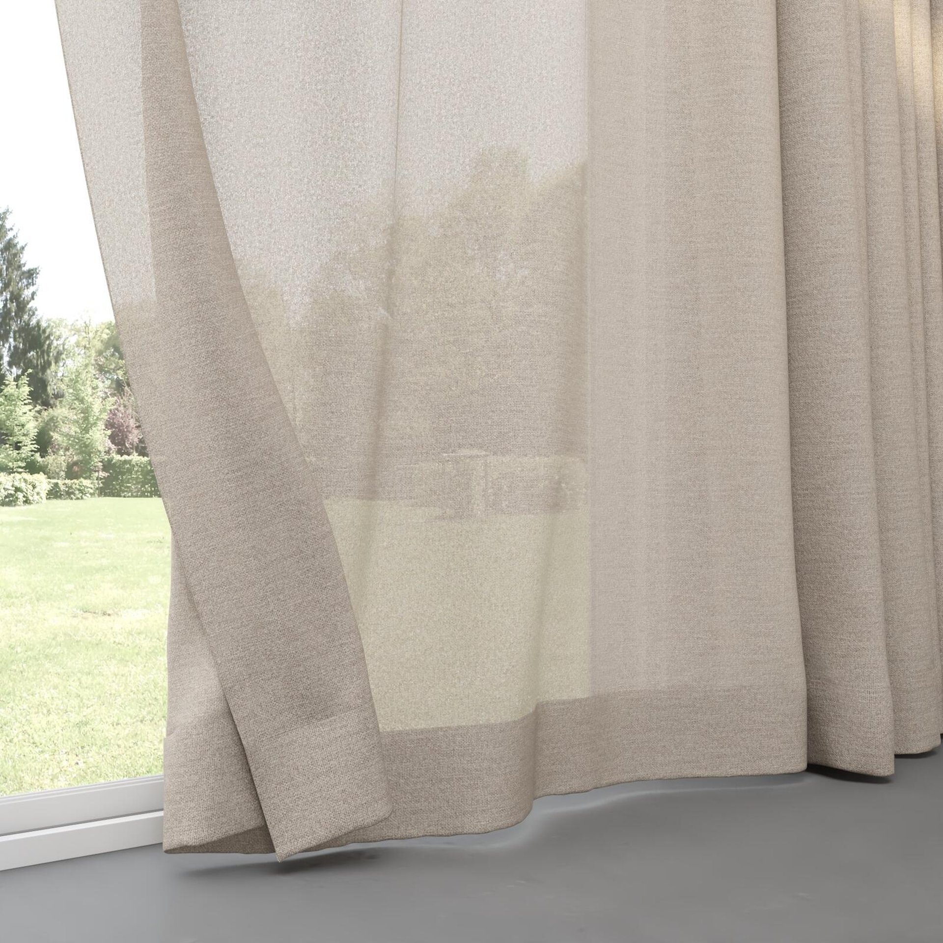 Bottom view of Revel Clay, pinch pleat