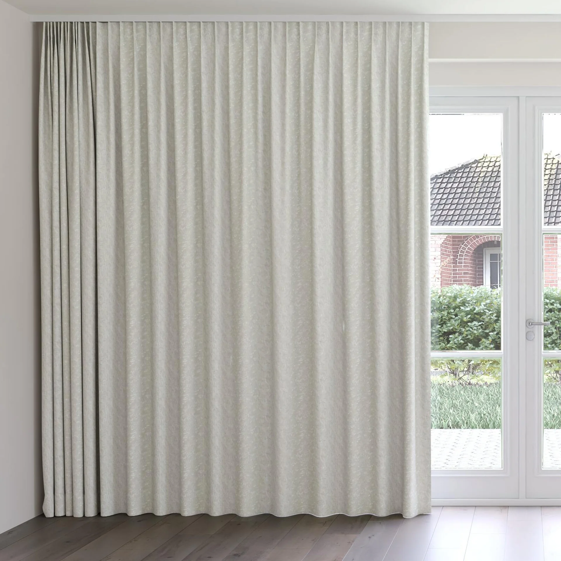Front view of Objet Fog, on curtain rail