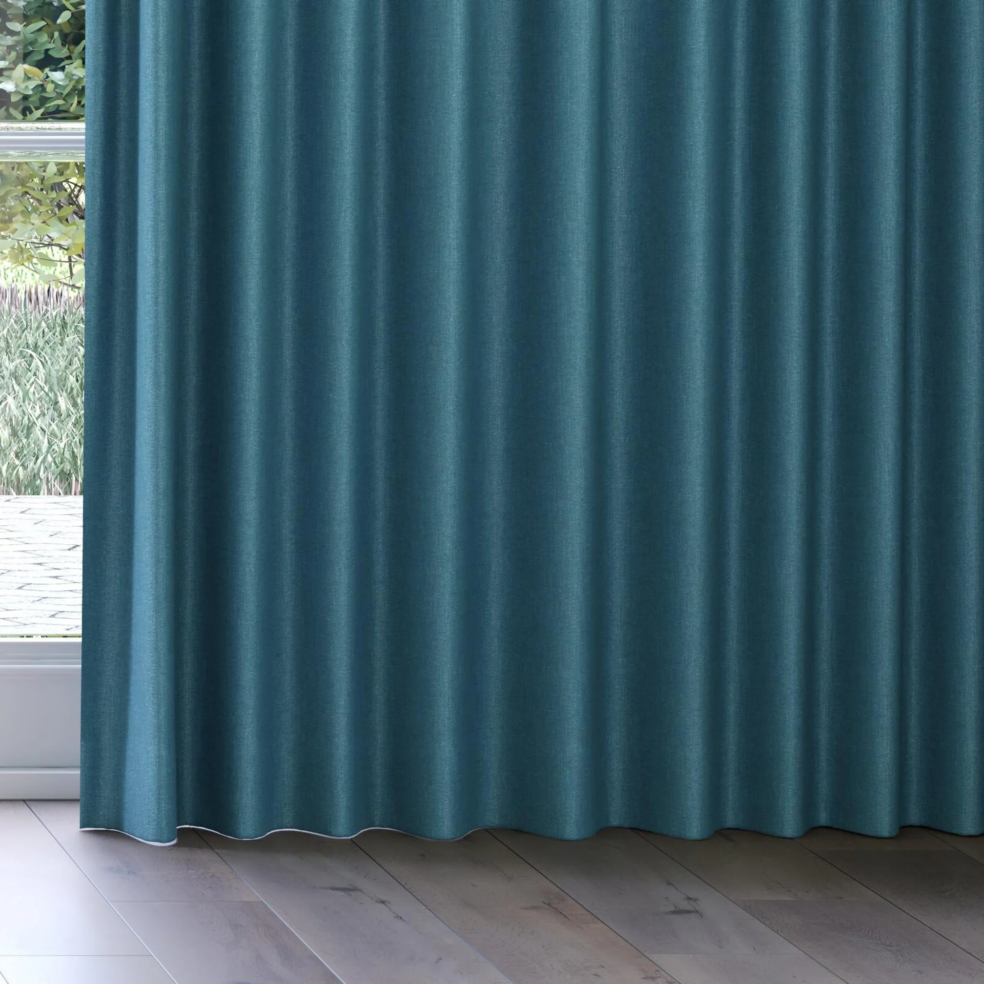 Bottom view of Perfecto Hydro, on curtain rail