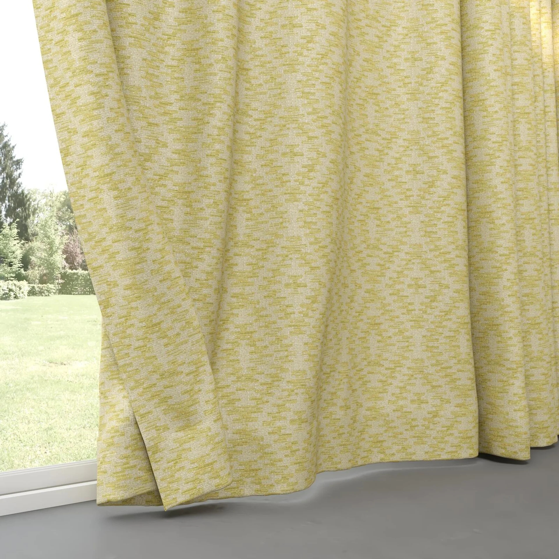 Bottom view of Kaoani Lemon, pinch pleat