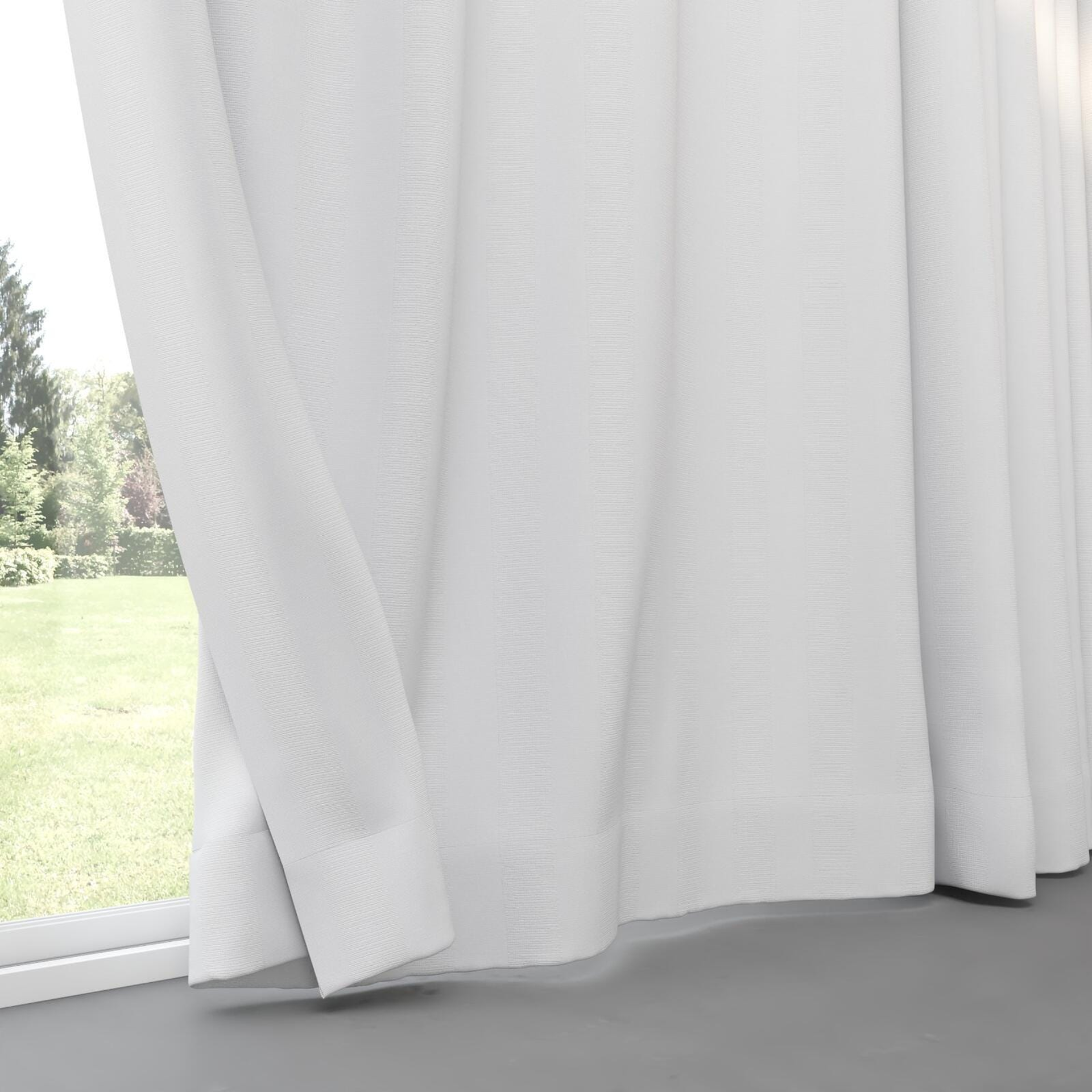 Bottom view of Tasman UC Cloud, pinch pleat