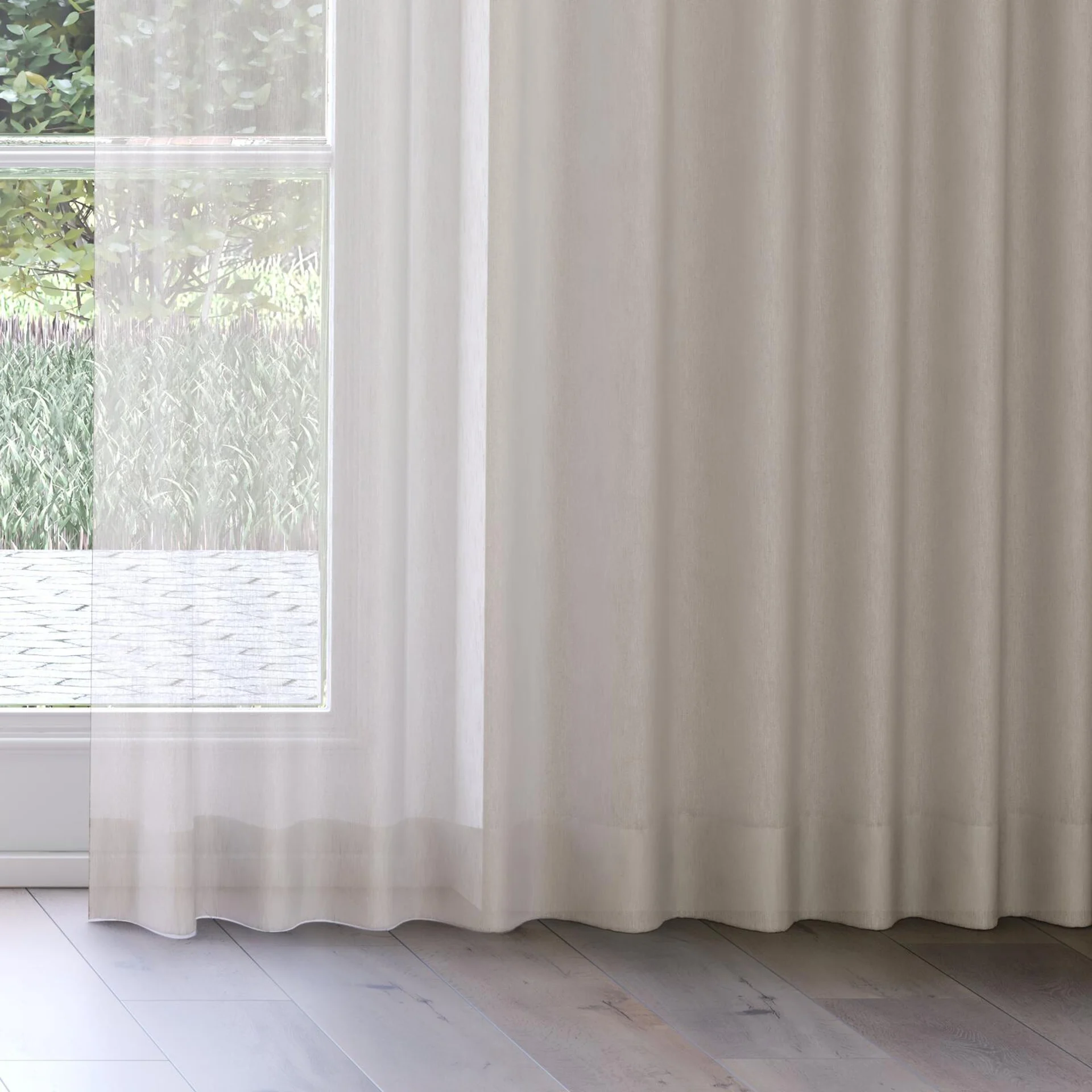 Bottom view of Stratus Hay, on curtain rail