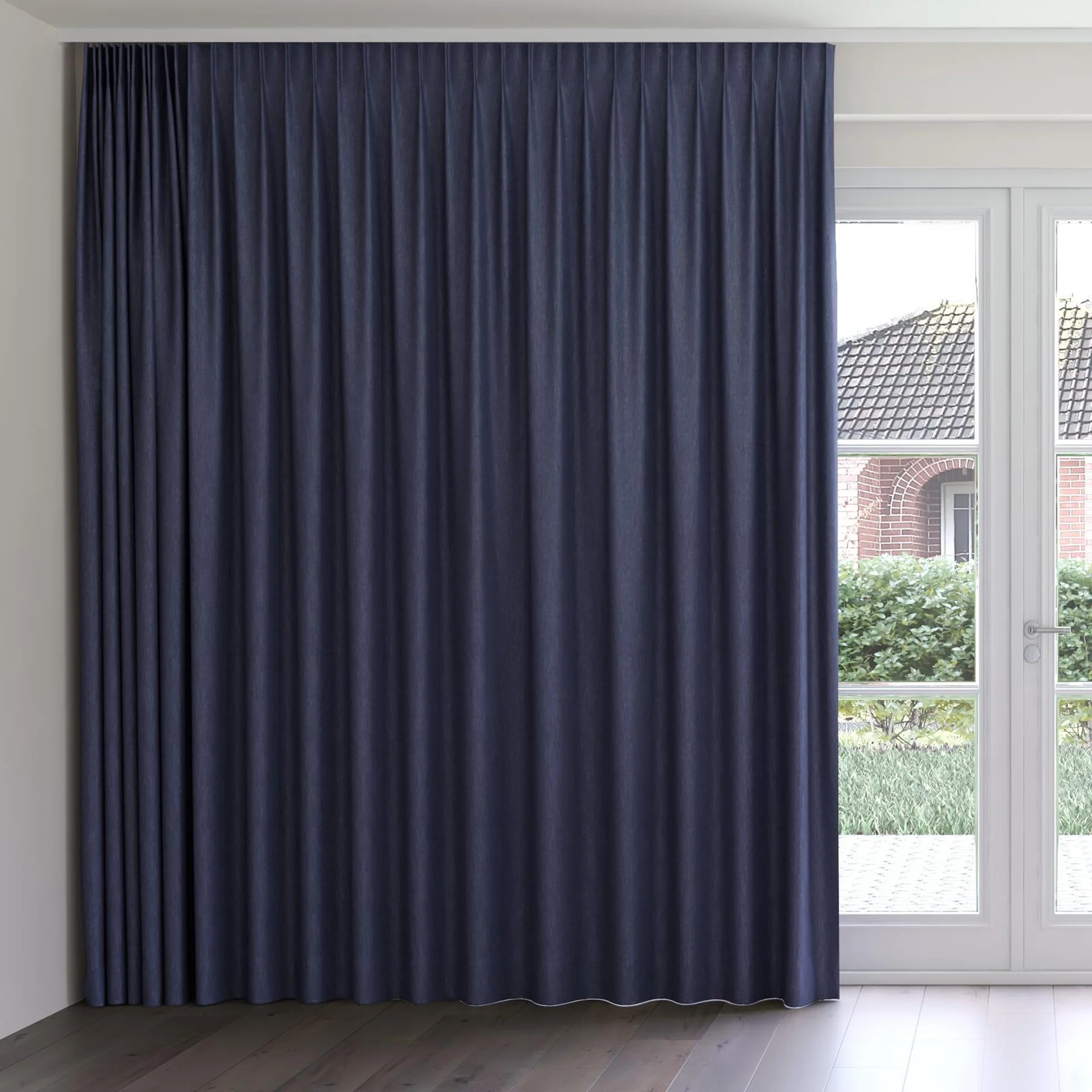Front view of Bronco Navy, on curtain rail