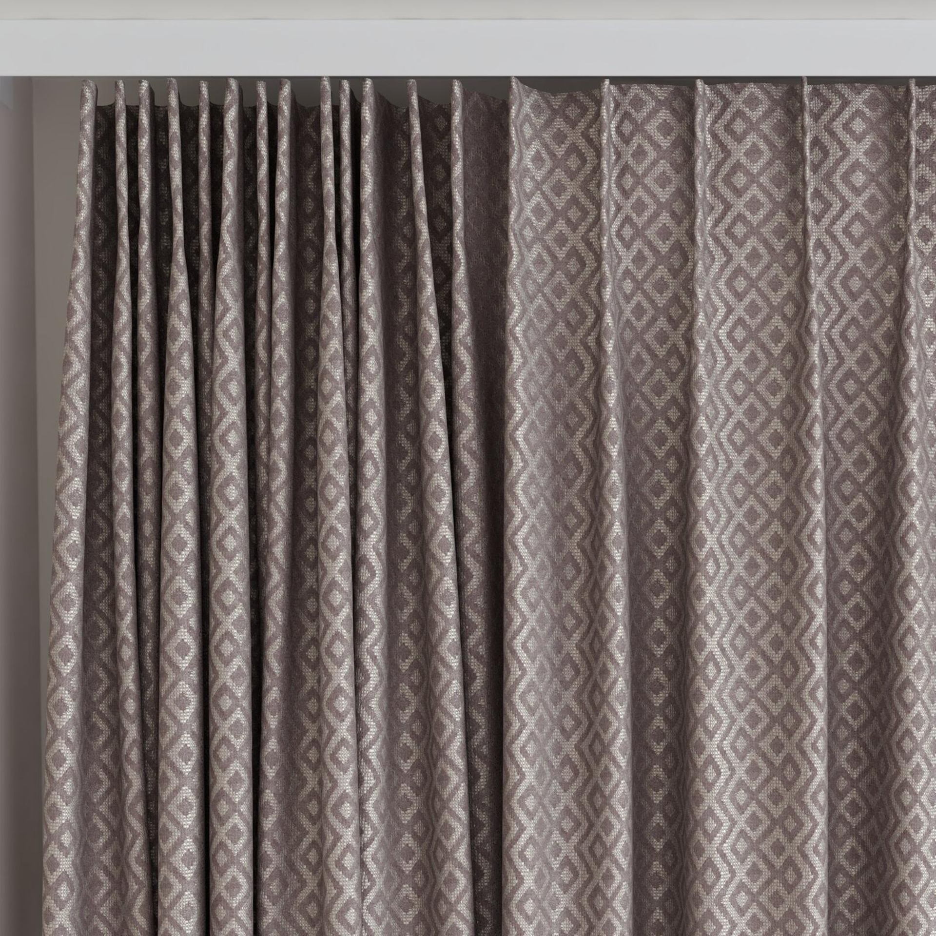 Top view of Daytona Fossil, on curtain rail