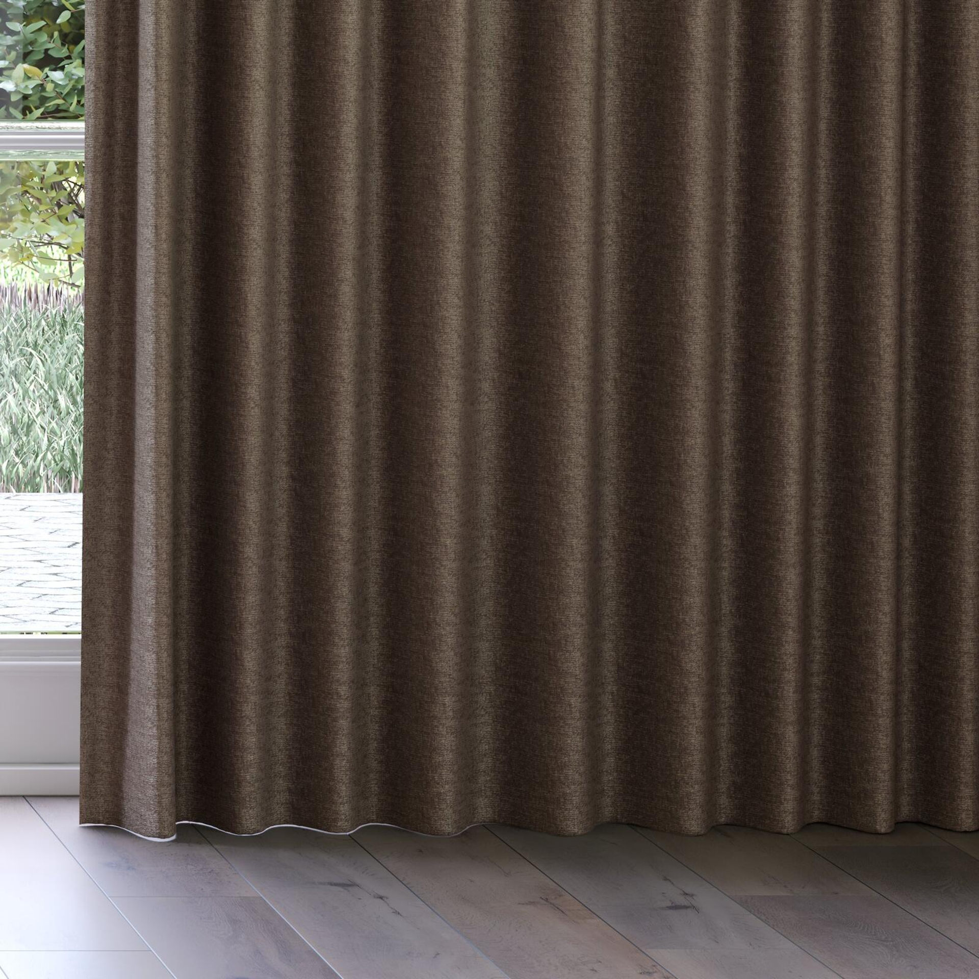 Bottom view of Monsieur Truffle, on curtain rail