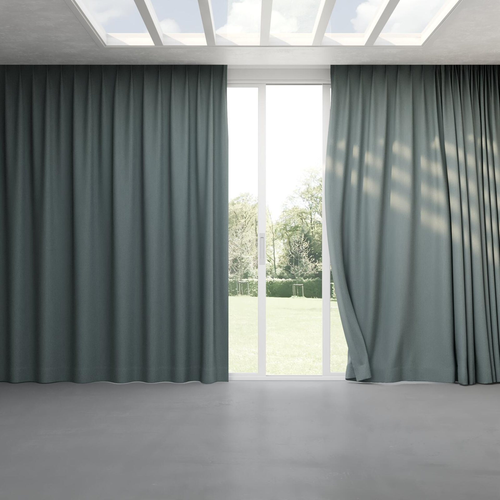 Full view of Northstar Duckegg, pinch pleat