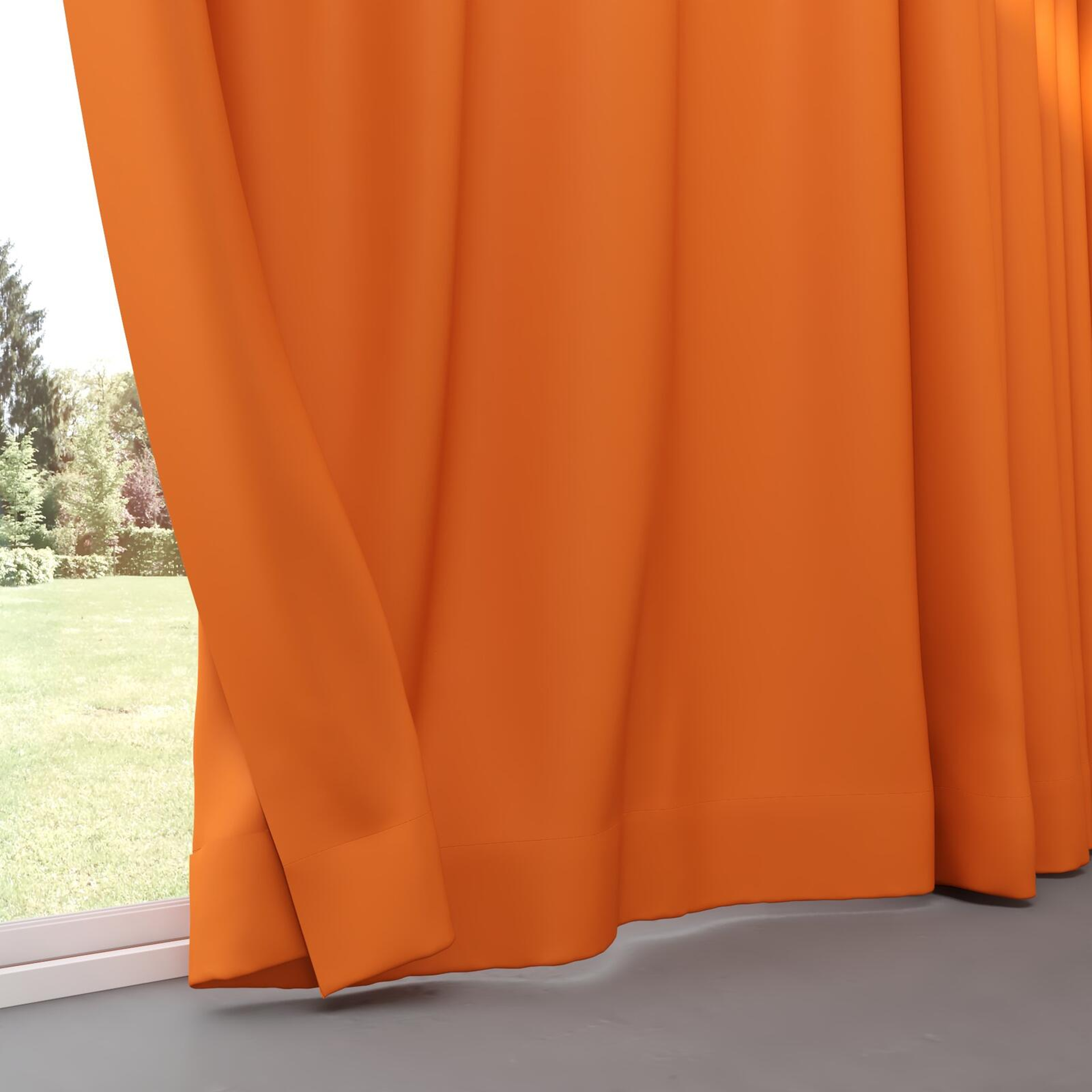 Bottom view of Ultra Dim Pumpkin, pinch pleat