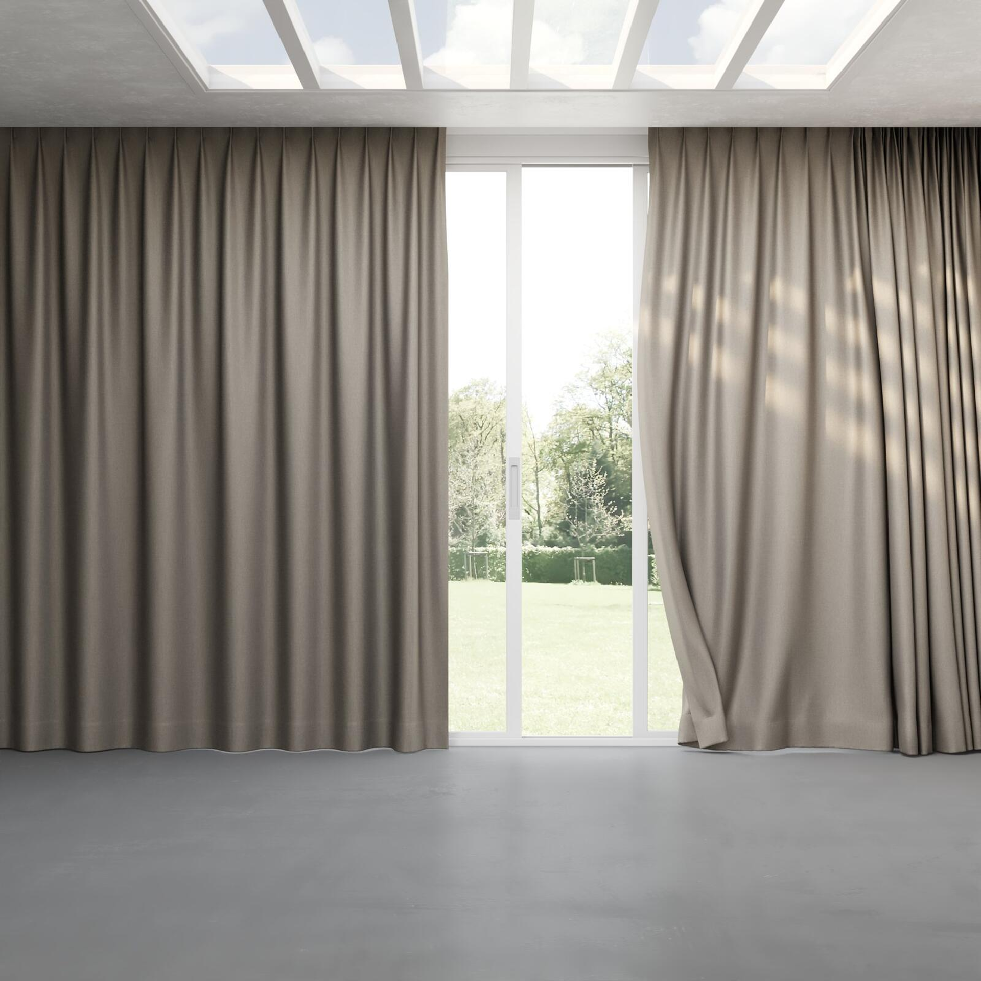 Full view of Tonga Griffin, pinch pleat