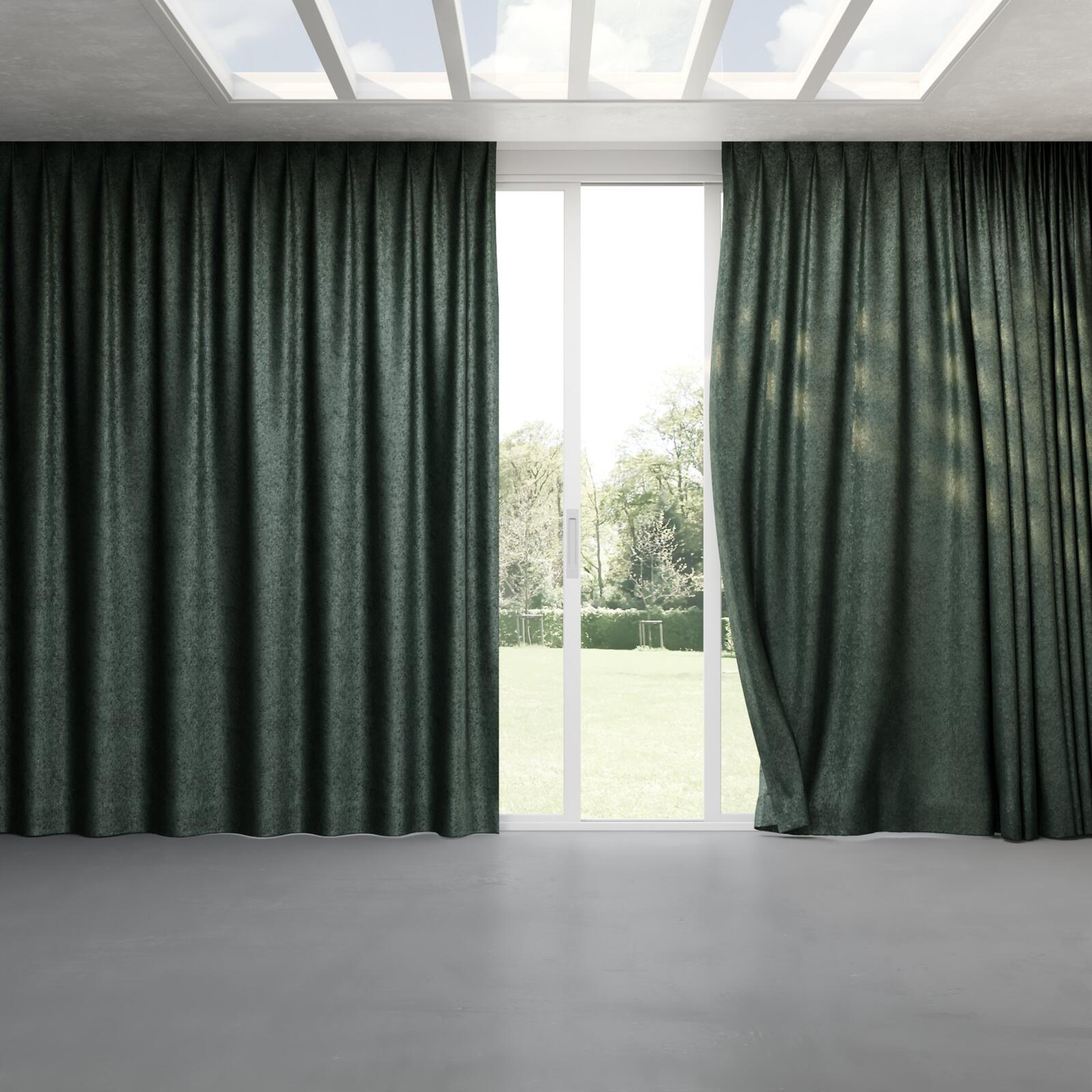 Full view of Opera Mineral, pinch pleat