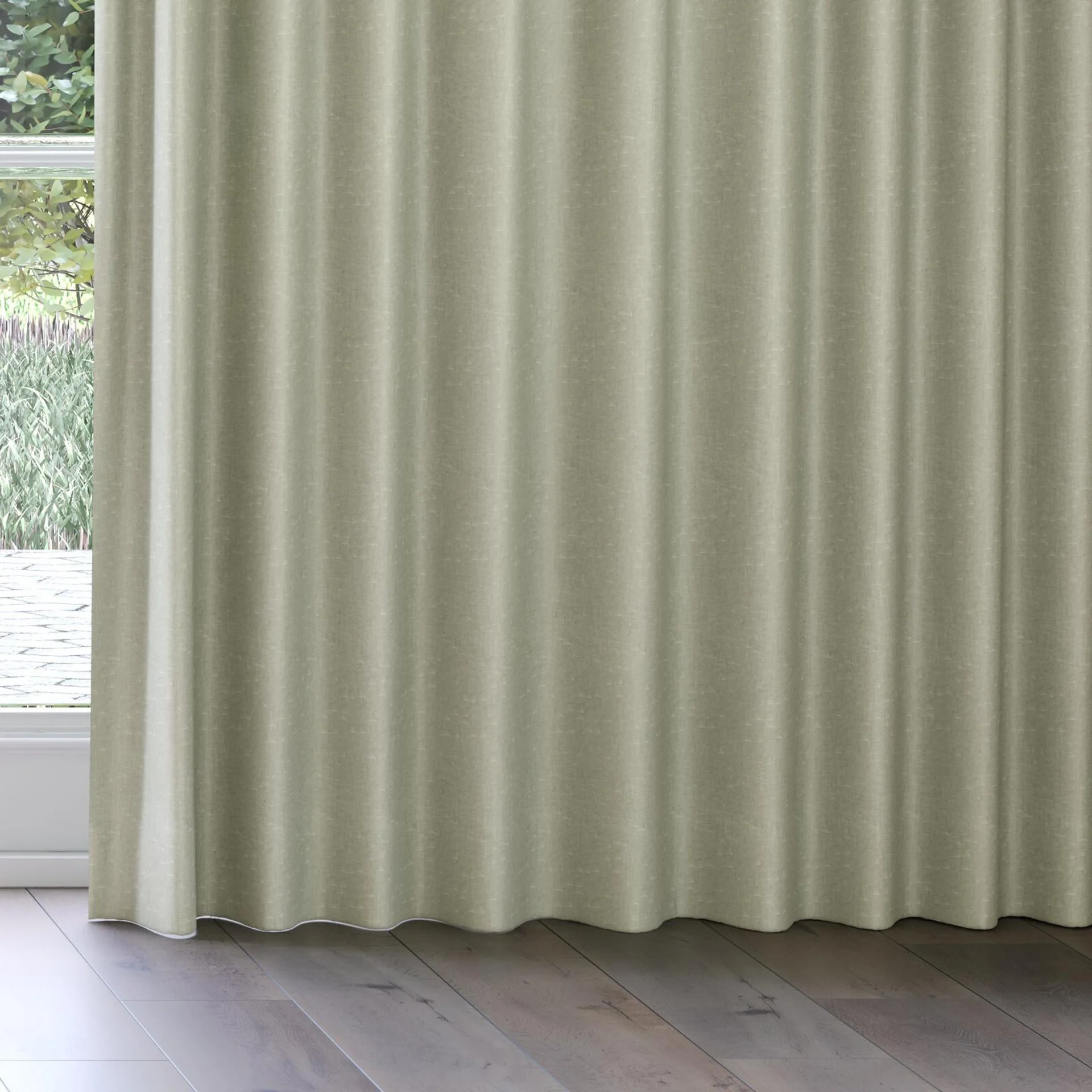 Bottom view of Glamour Linden, on curtain rail