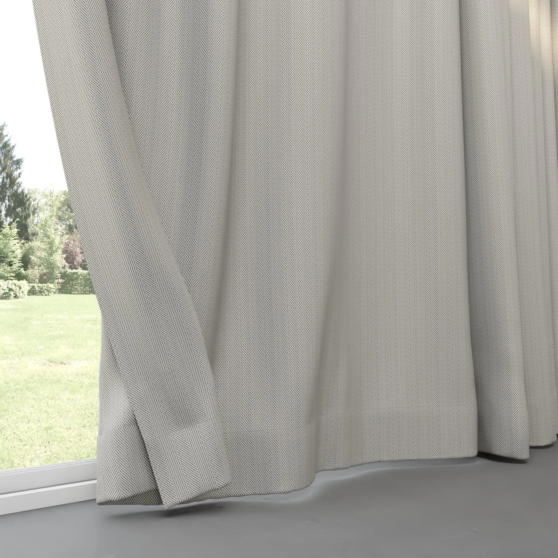 Bottom view of Trailblazer Cloud, pinch pleat