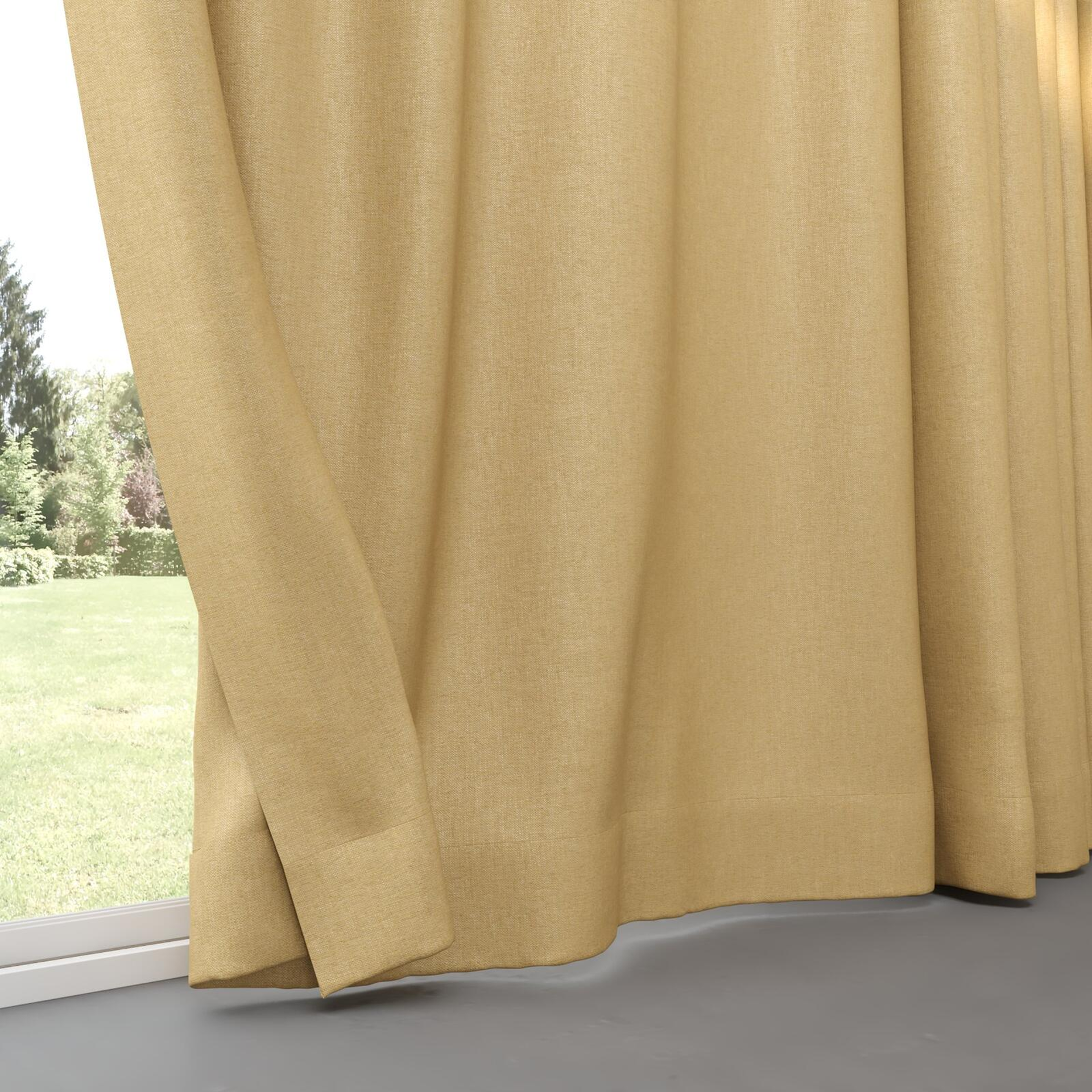 Bottom view of Bronco Caramel, pinch pleat