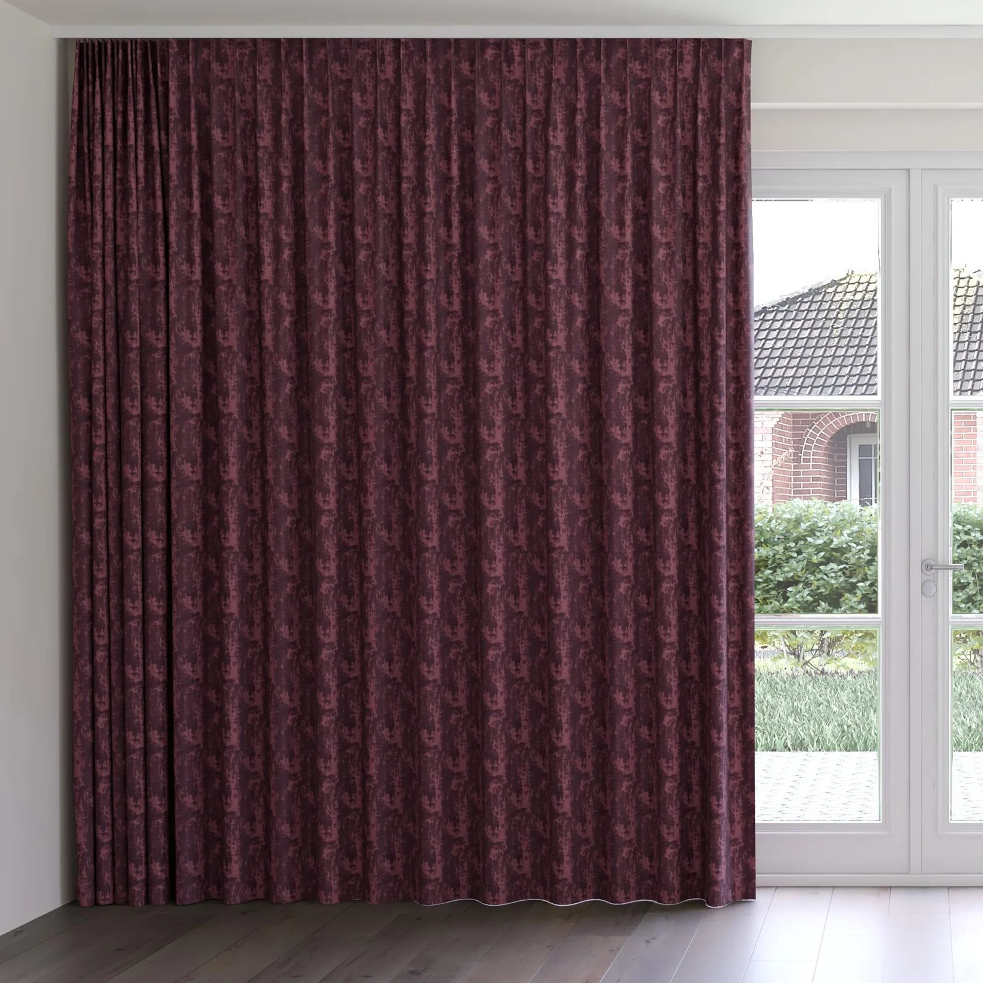 Front view of Innovation Grape, on curtain rail
